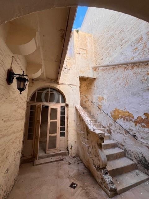 Victoria, Unconverted Townhouse