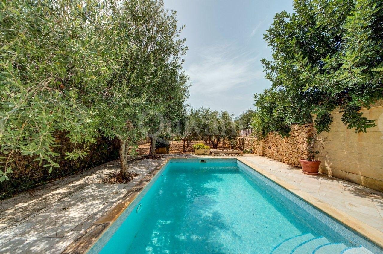 Munxar, Furnished House of Character