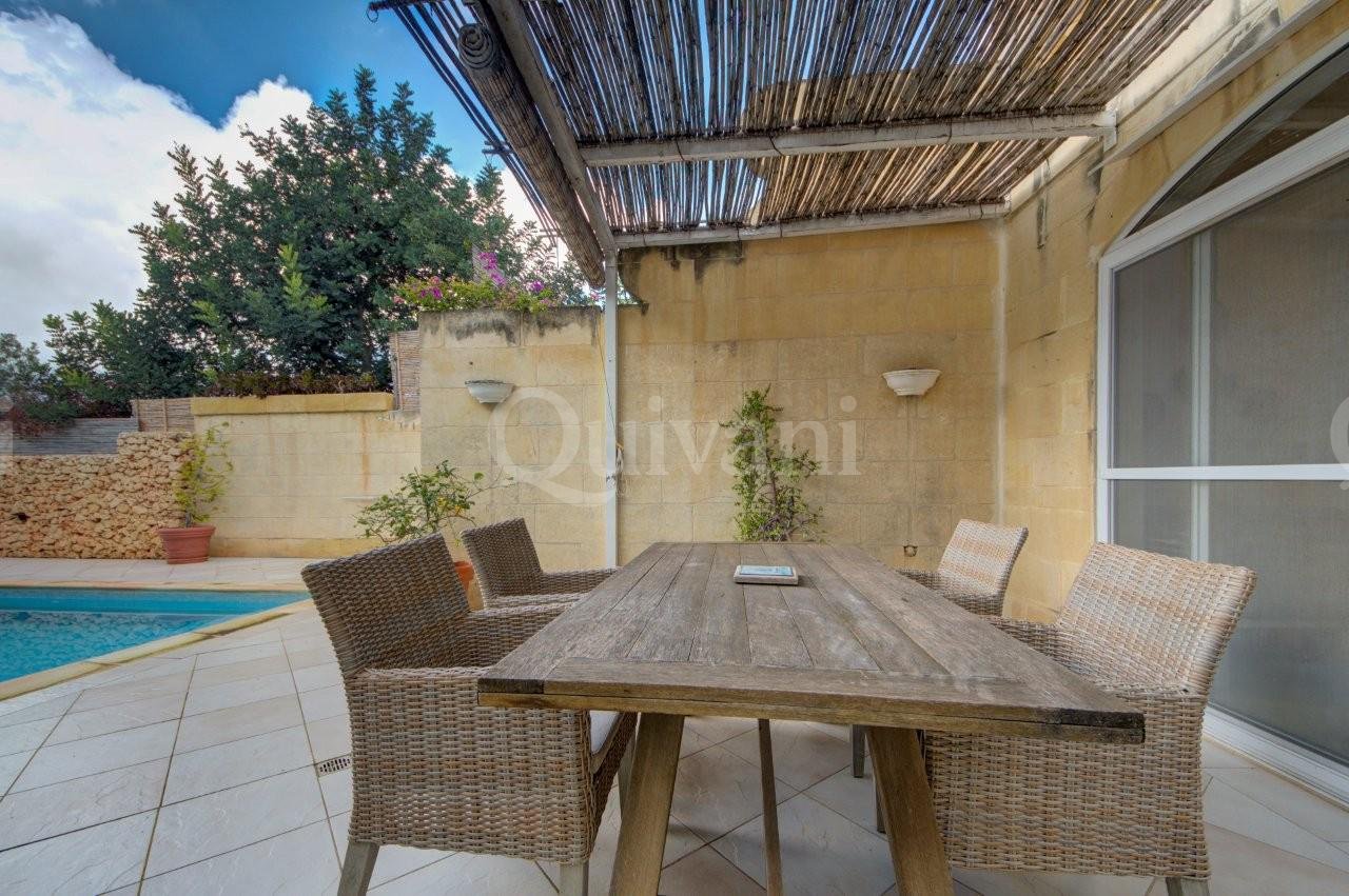 Munxar, Furnished House of Character