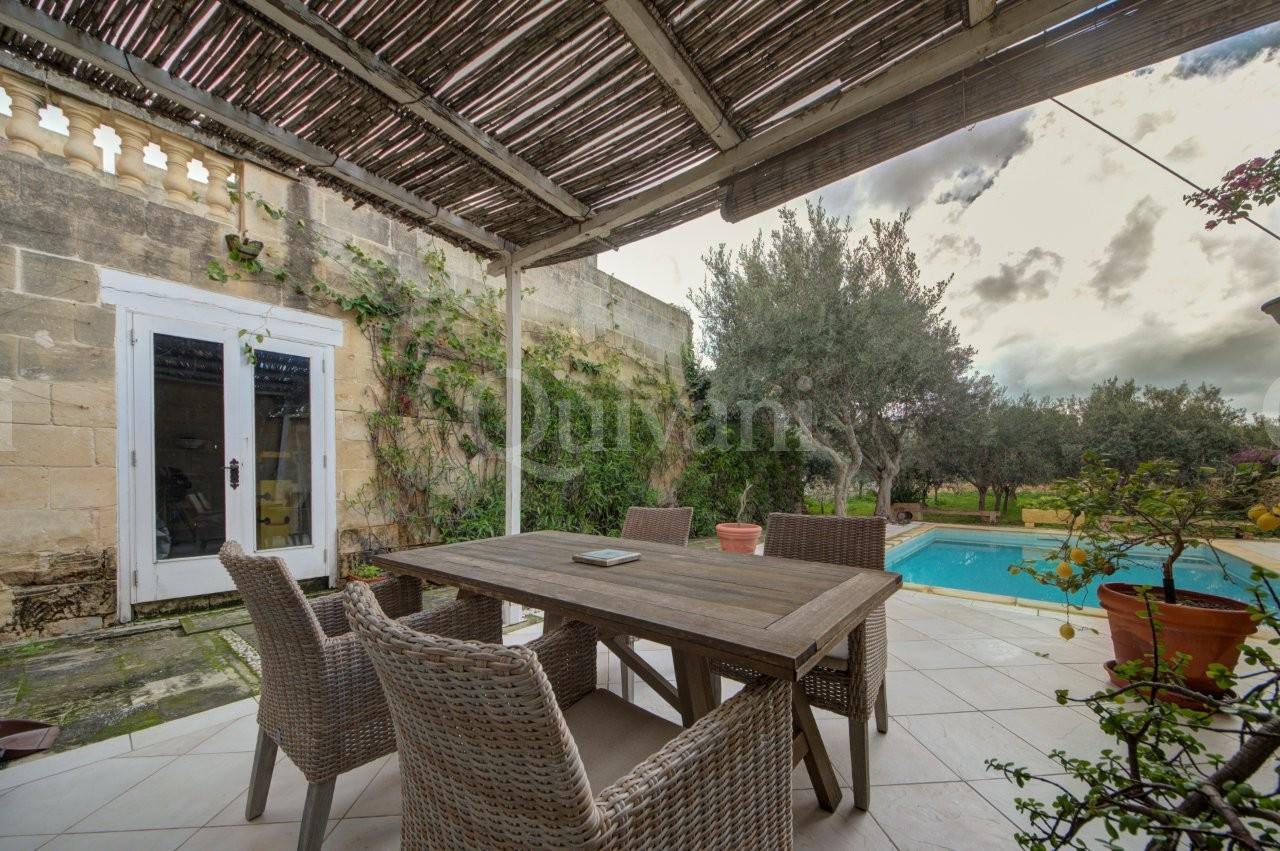Munxar, Furnished House of Character