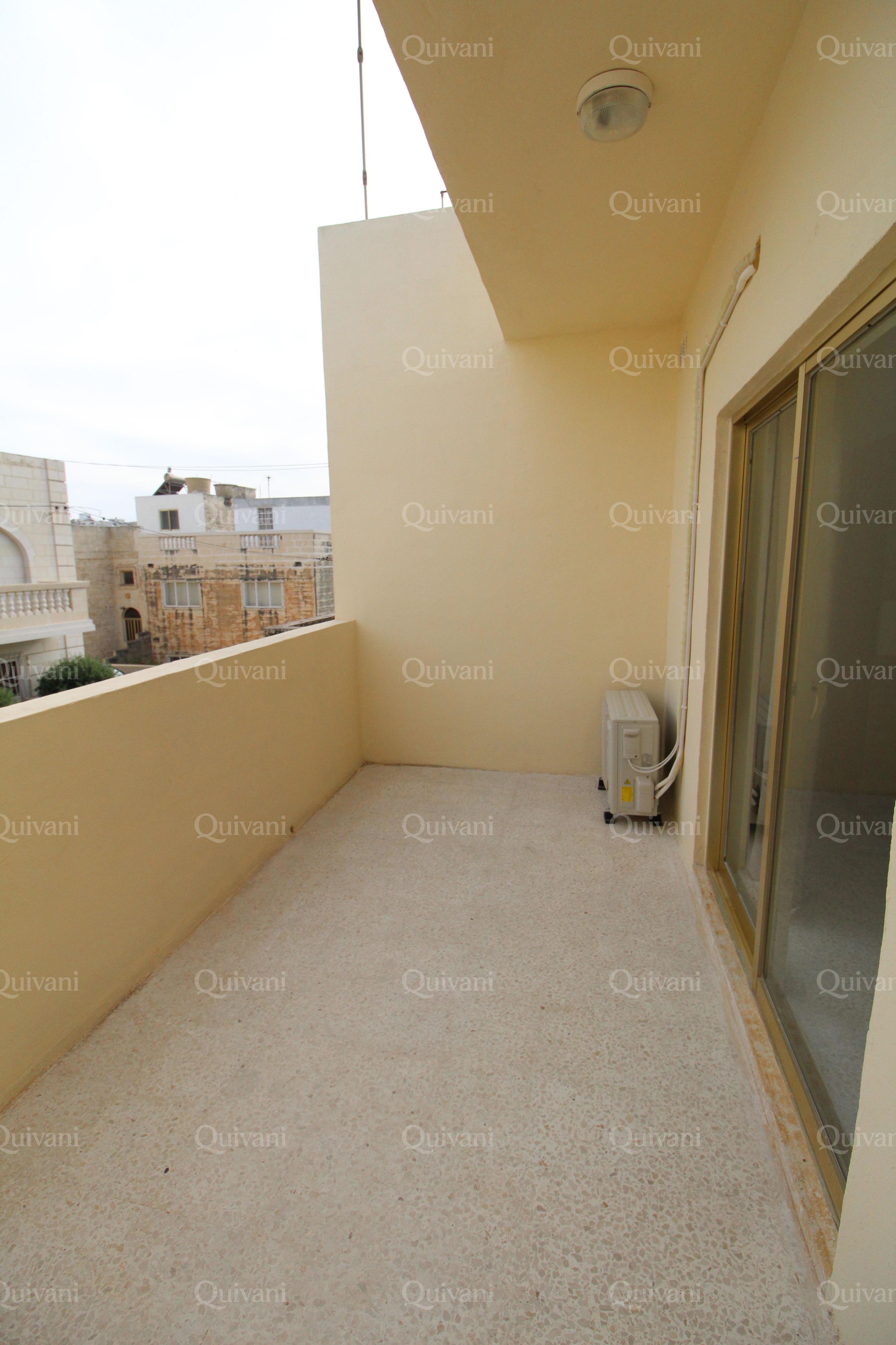 Swieqi, Furnished Semi-detached Villa