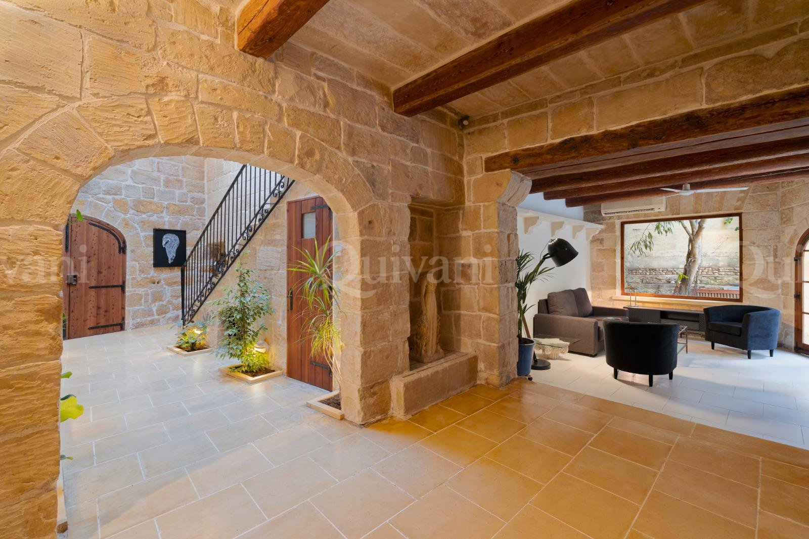 Burmarrad Furnished House of Character