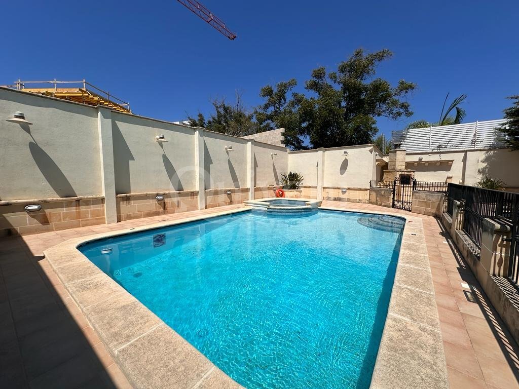 Lija, Furnished Detached Villa