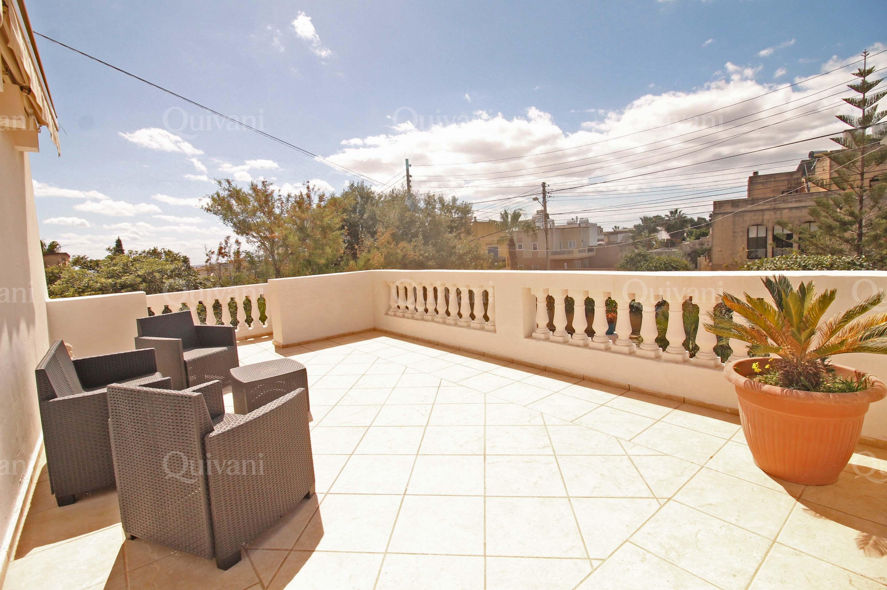 Madliena, Furnished Detached Villa