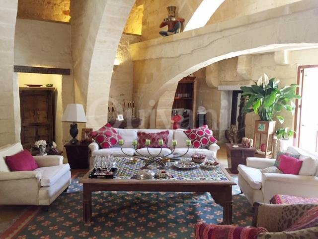 Attard, Furnished House of Character