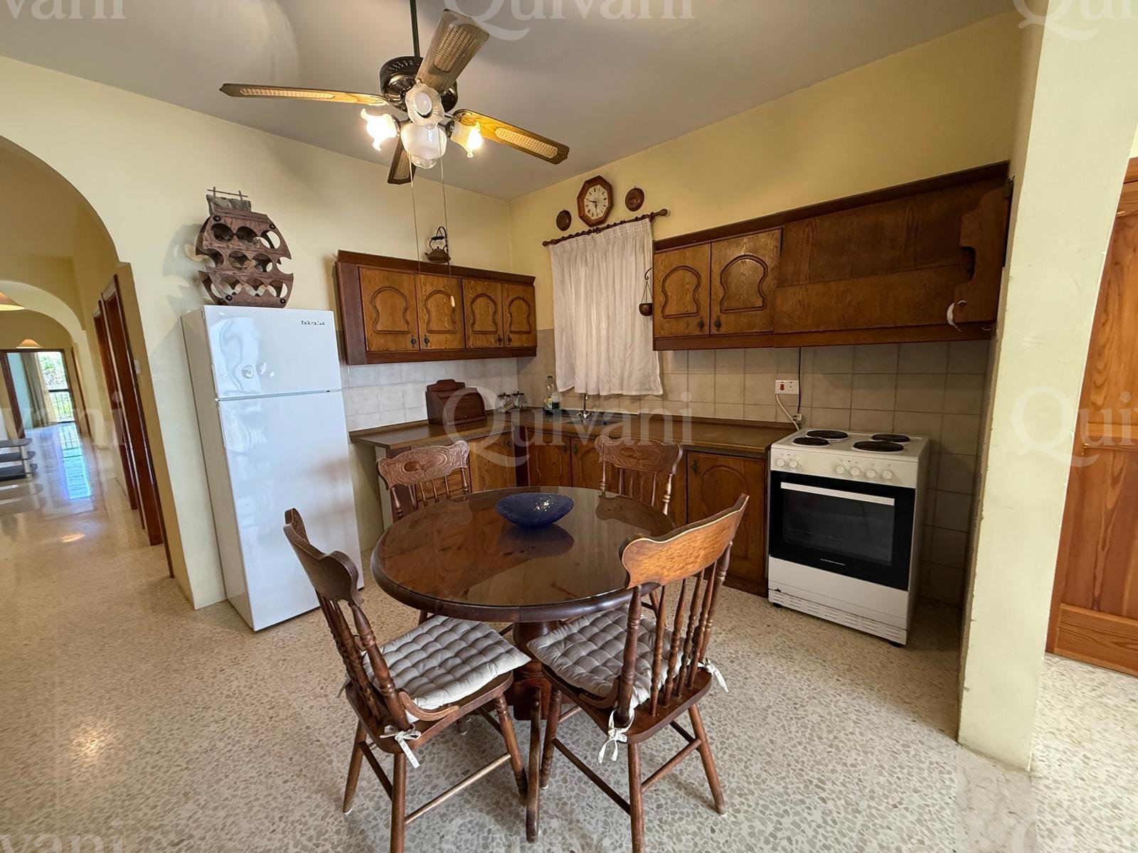 Marsalforn, Partly Furnished Apartment
