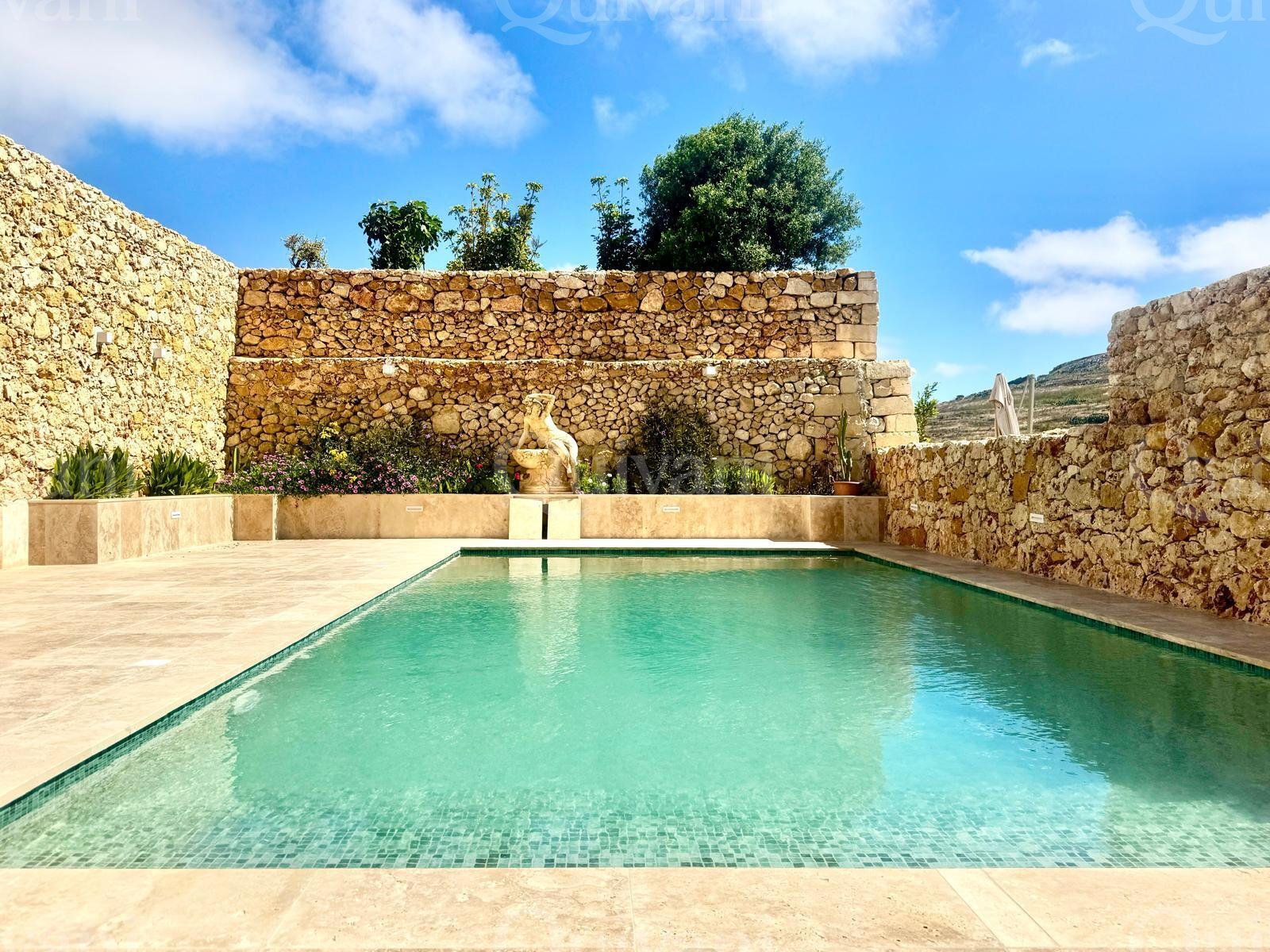 Gharb, Modern Furnished Apartment