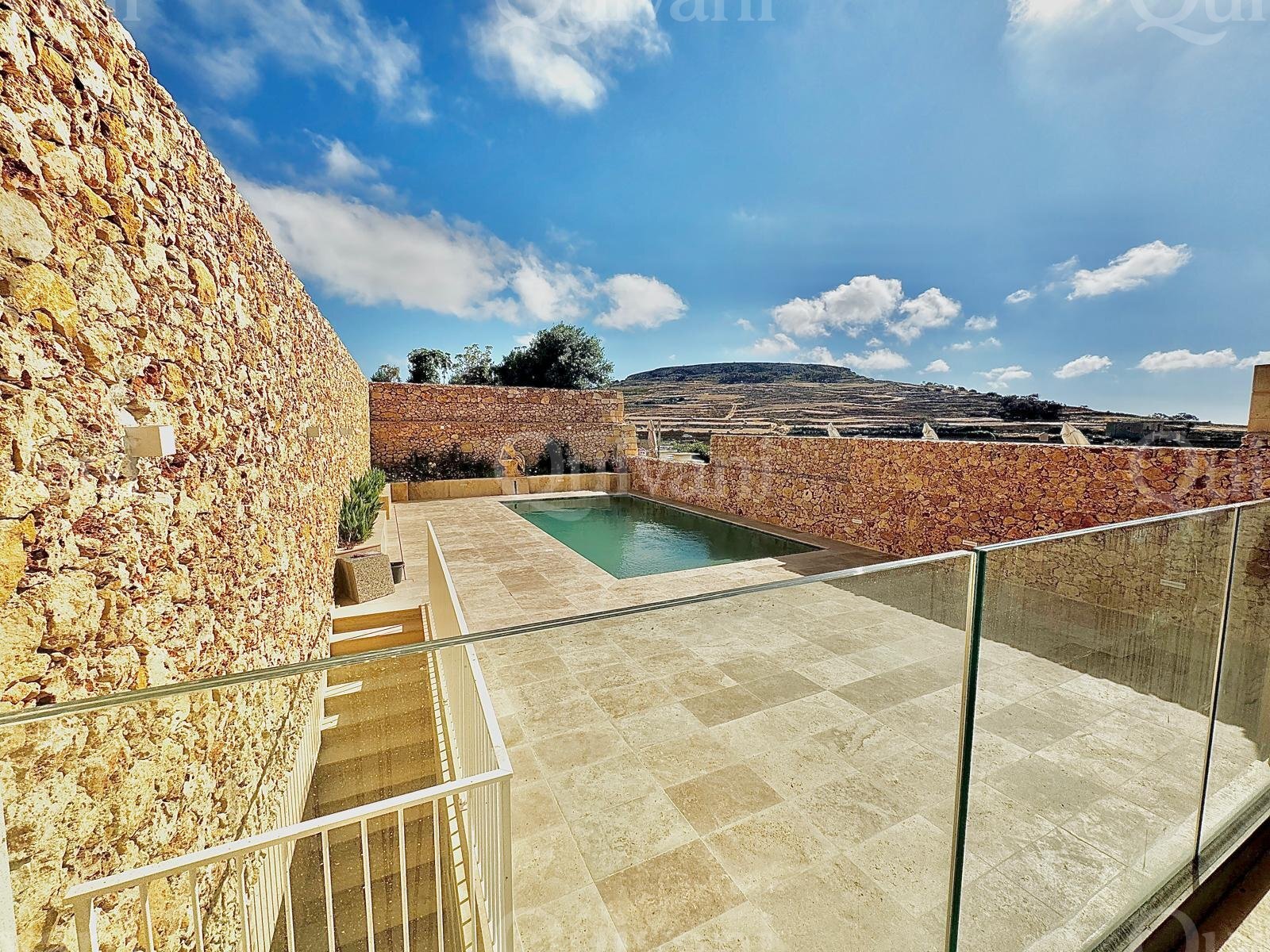 Gharb, Modern Furnished Apartment