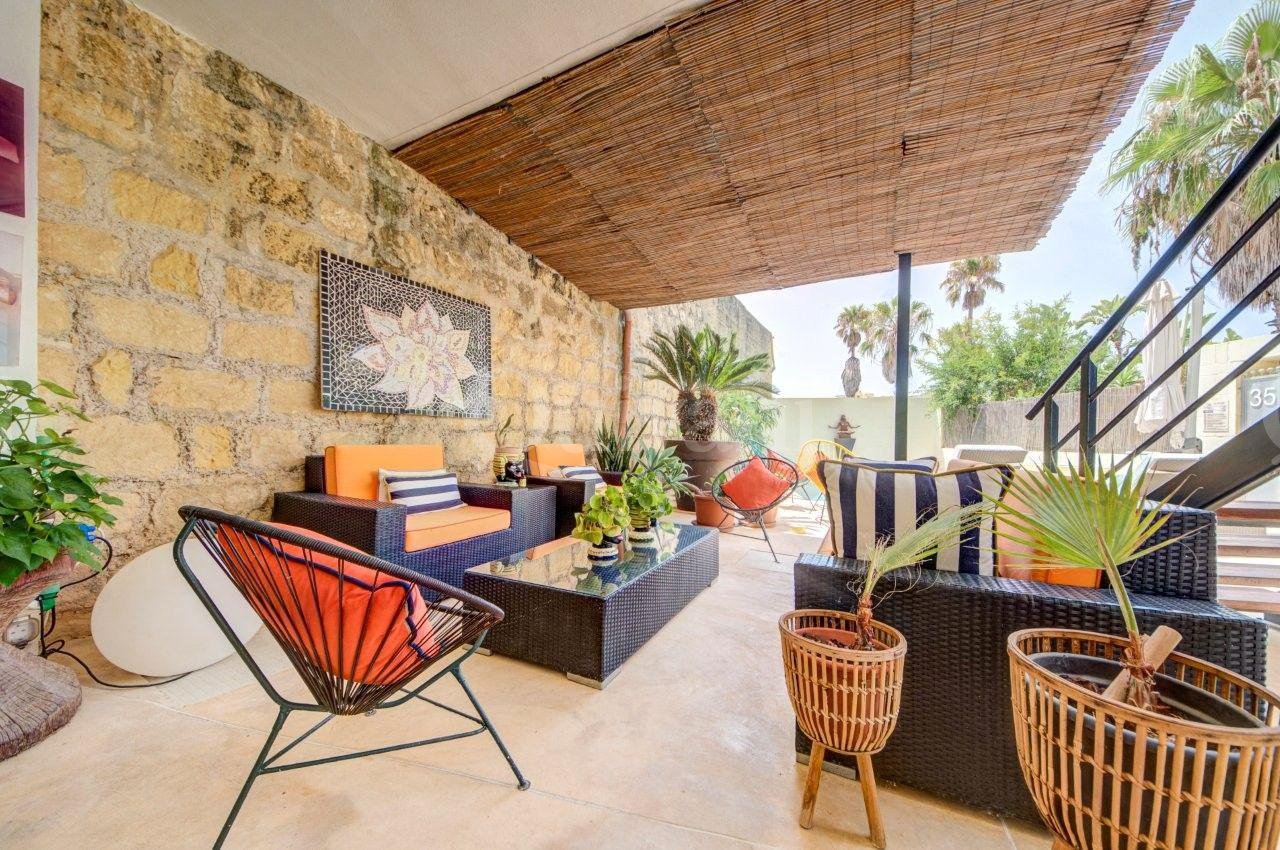 Munxar, 6 Bedroom House of Character