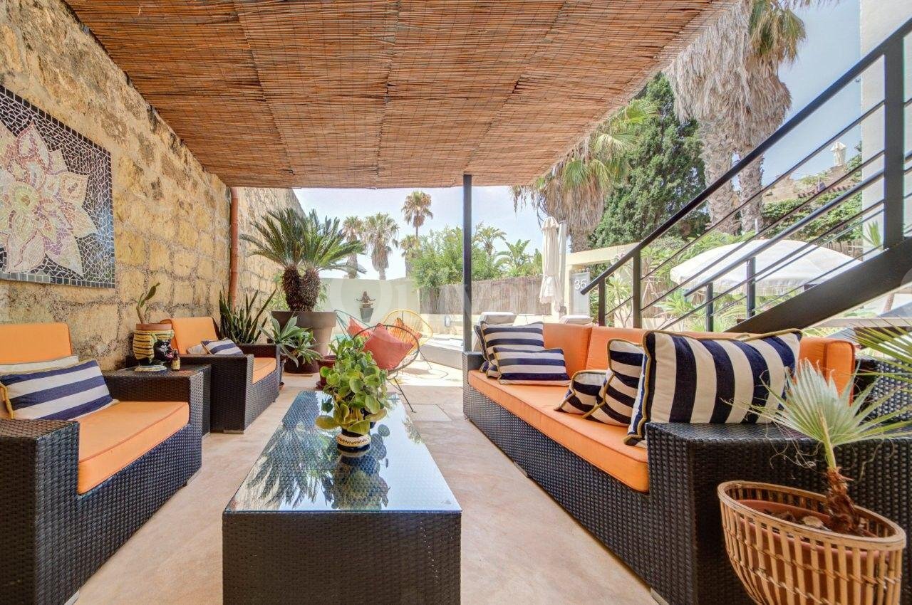 Munxar, 6 Bedroom House of Character