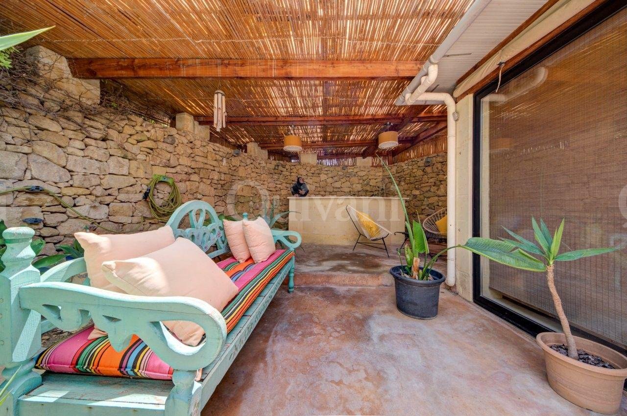 Munxar, 6 Bedroom House of Character