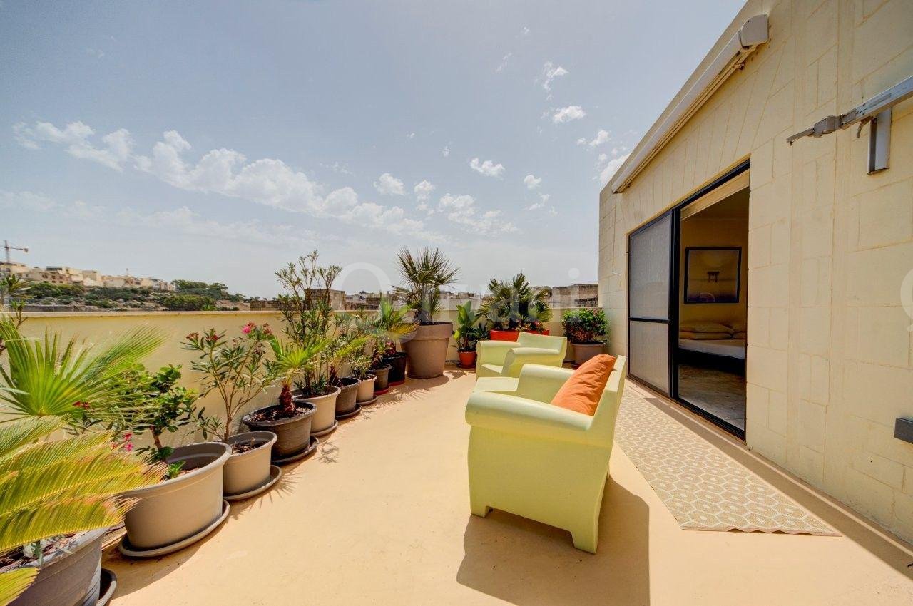 Munxar, 6 Bedroom House of Character