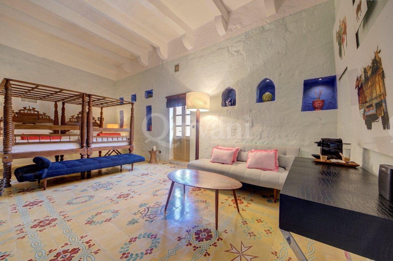 Munxar, 6 Bedroom House of Character
