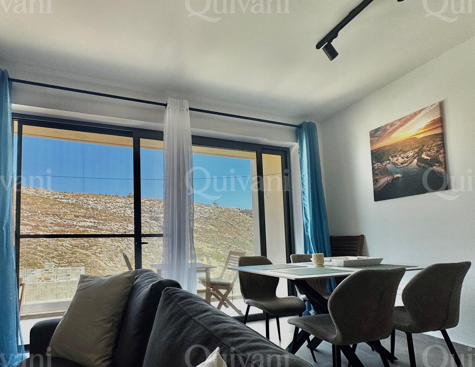 Xlendi, Furnished Apartment