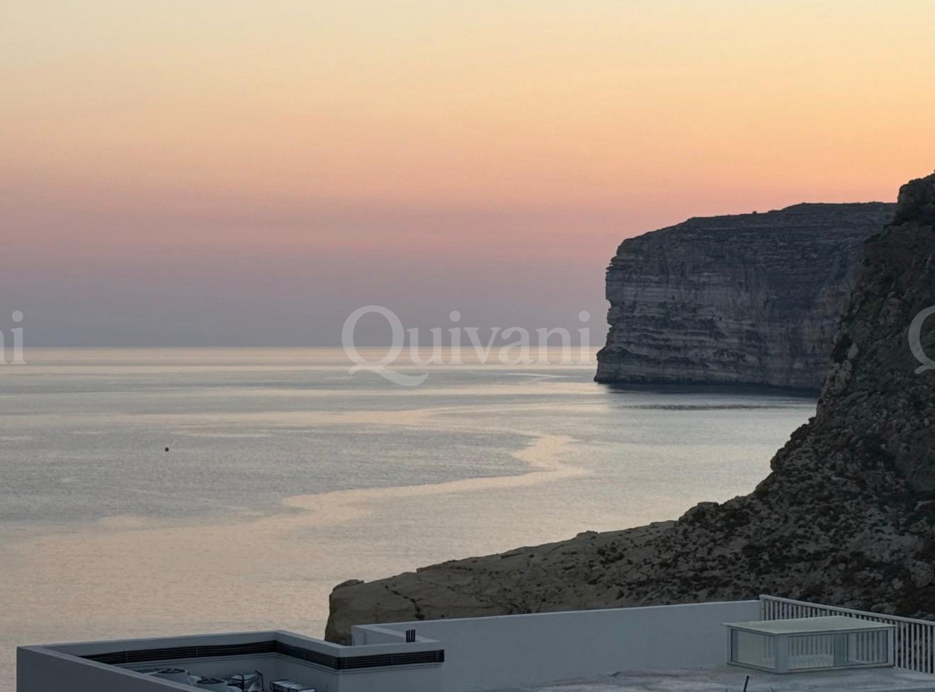 Xlendi, Furnished Apartment