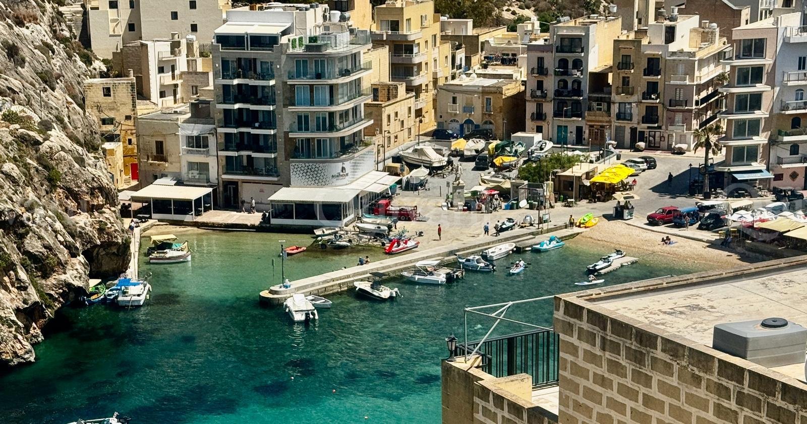 Xlendi, Furnished Apartment