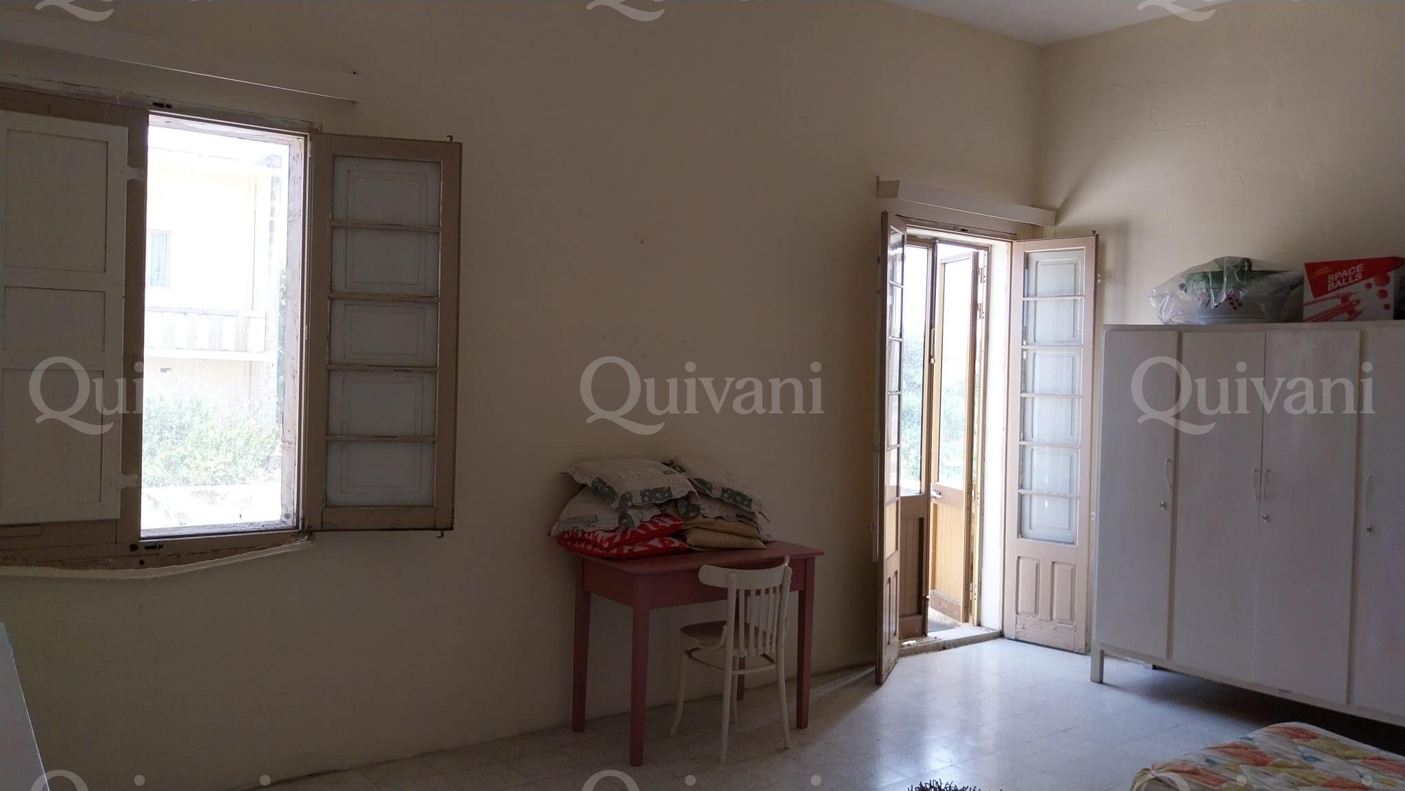 Kercem, Terraced House