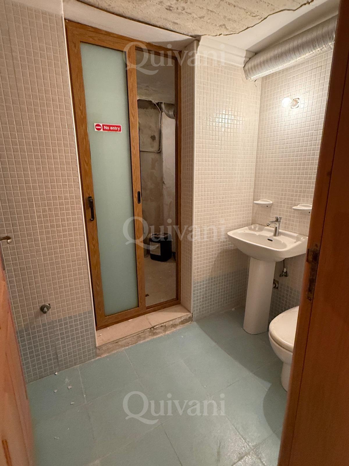 Qala, Fully Furnished Terraced House with pool