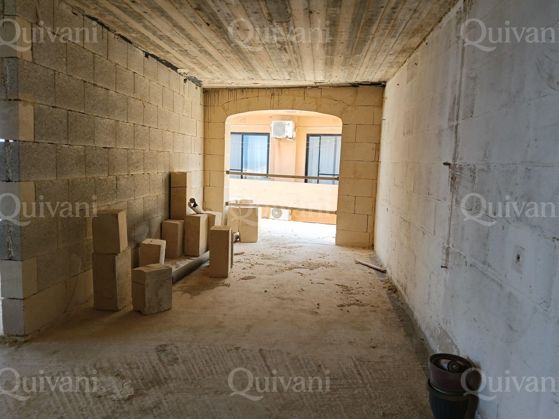 Marsalforn, Panoramic 2-Bedroom Corner Apartment