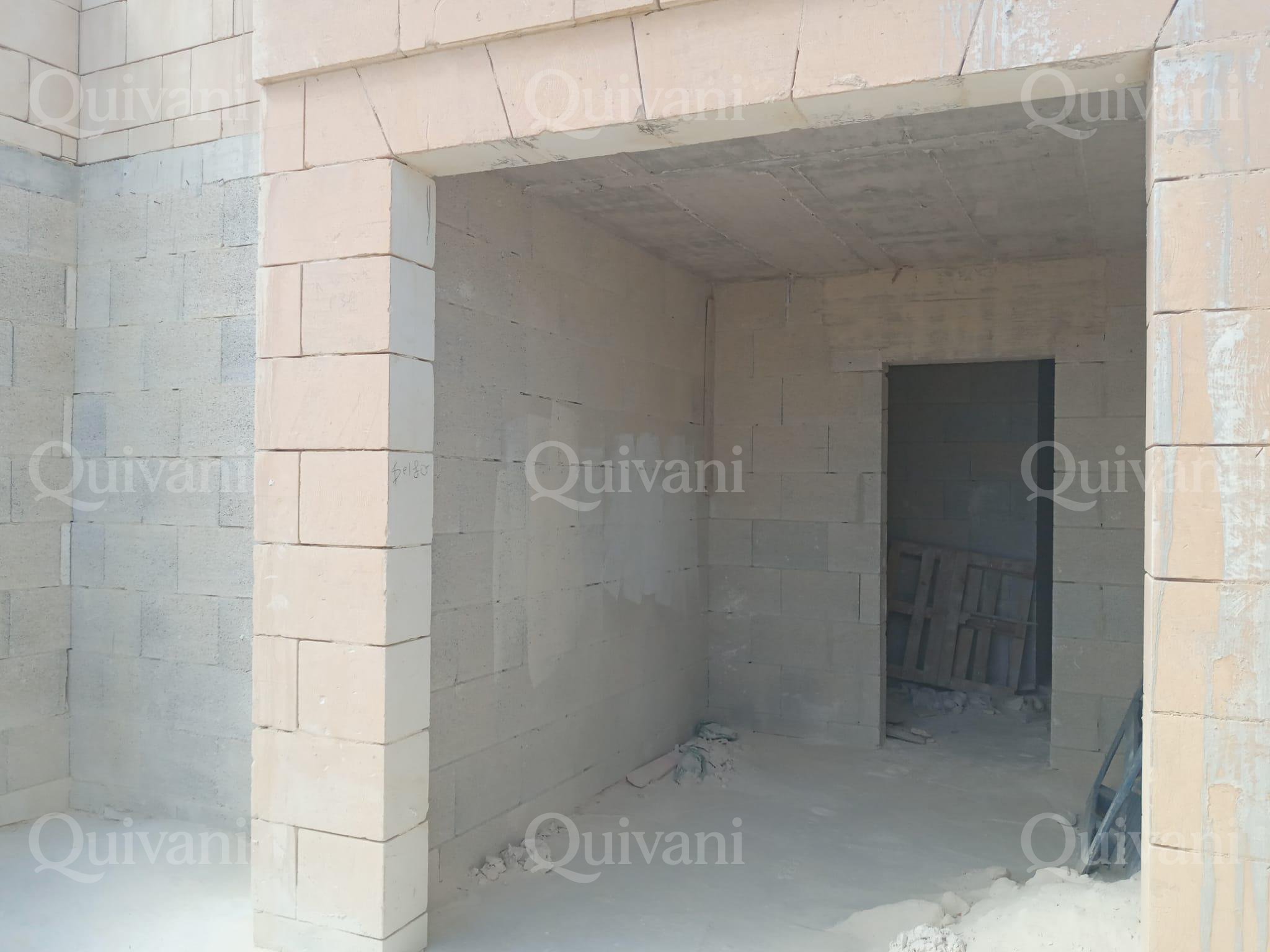 Kercem, Shell form, Penthouse