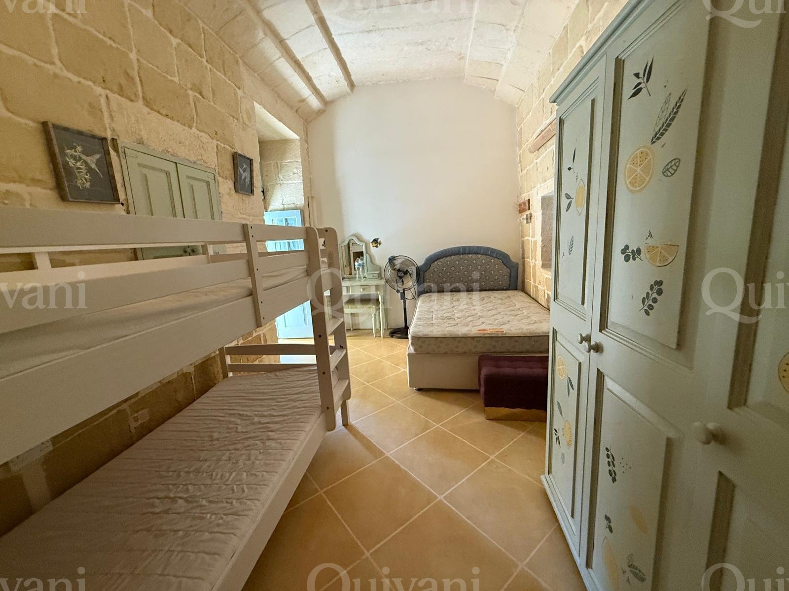 Gharb, Furnished Farmhouse