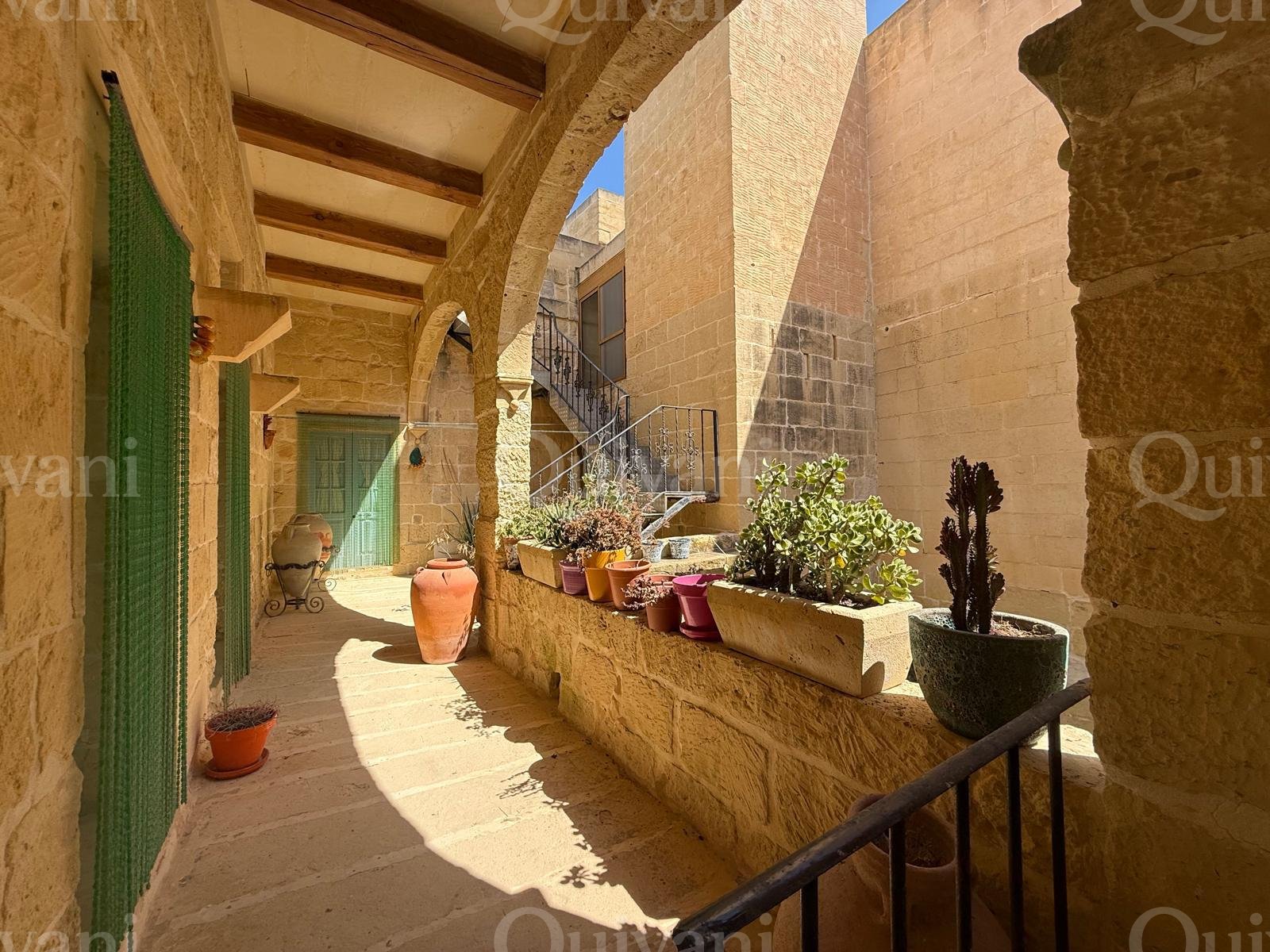 Gharb, Furnished Farmhouse