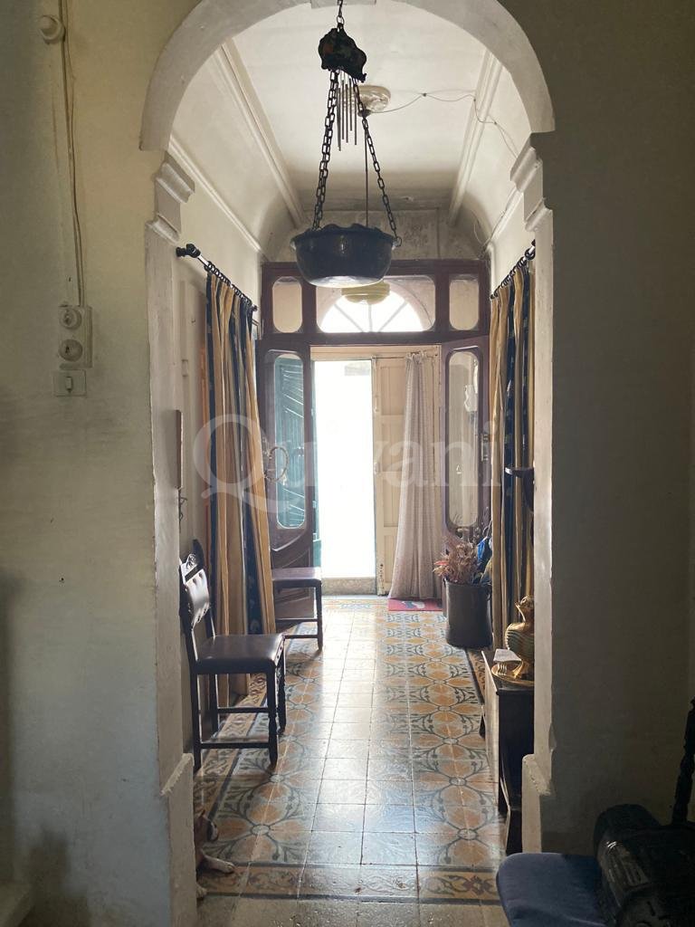 Kercem, Unconverted Town House