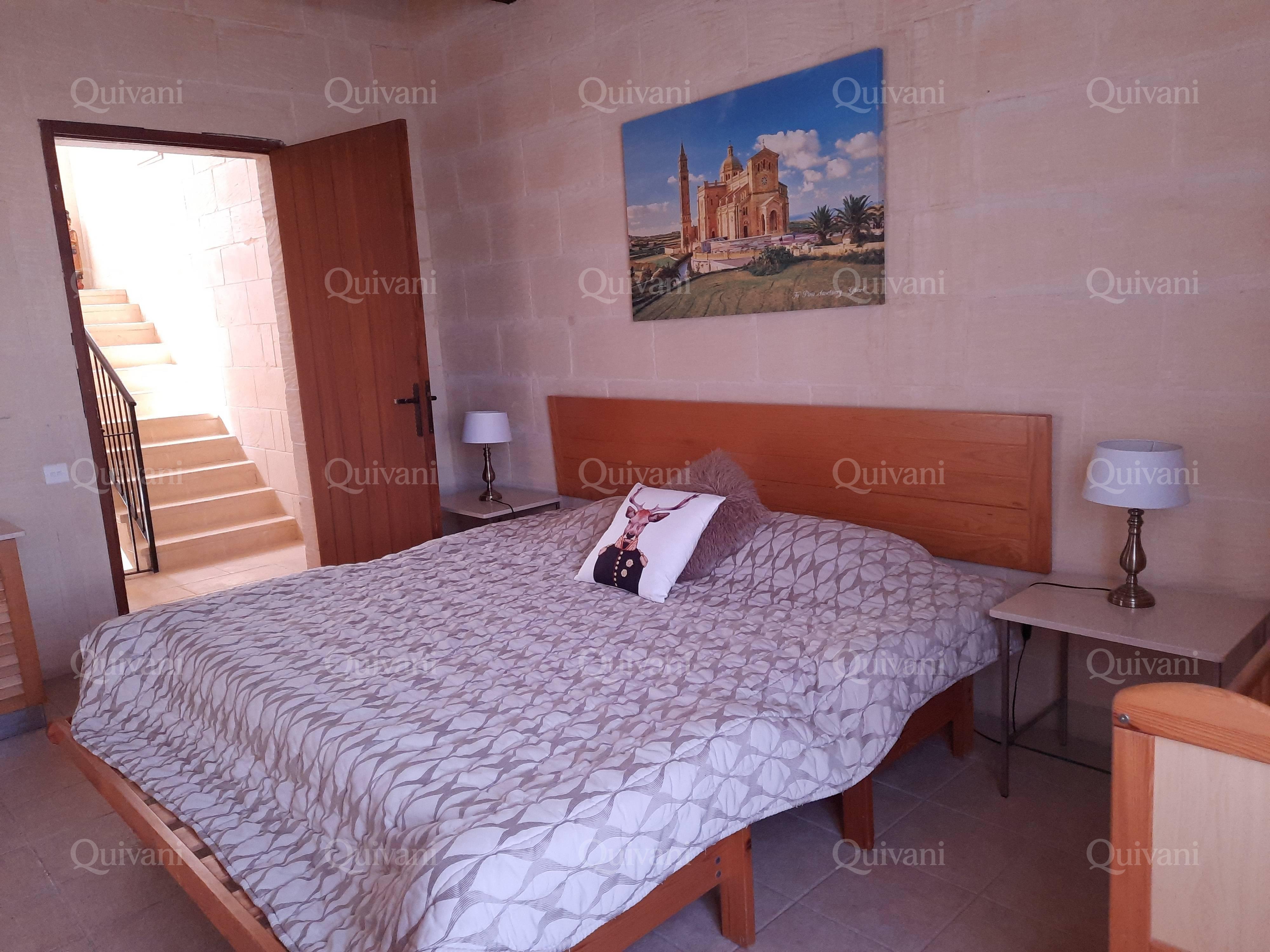 Xaghra, Furnished House of Character