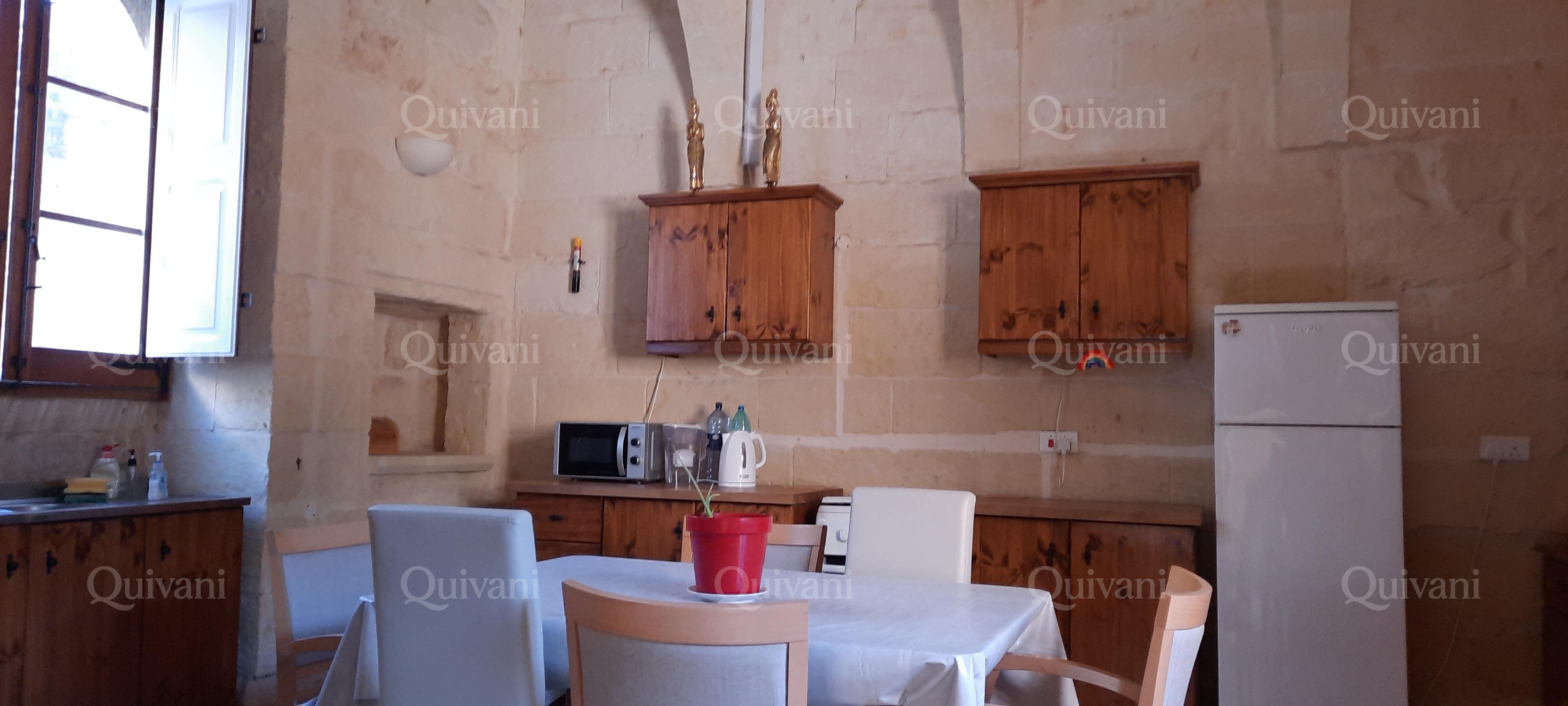 Xaghra, Furnished House of Character