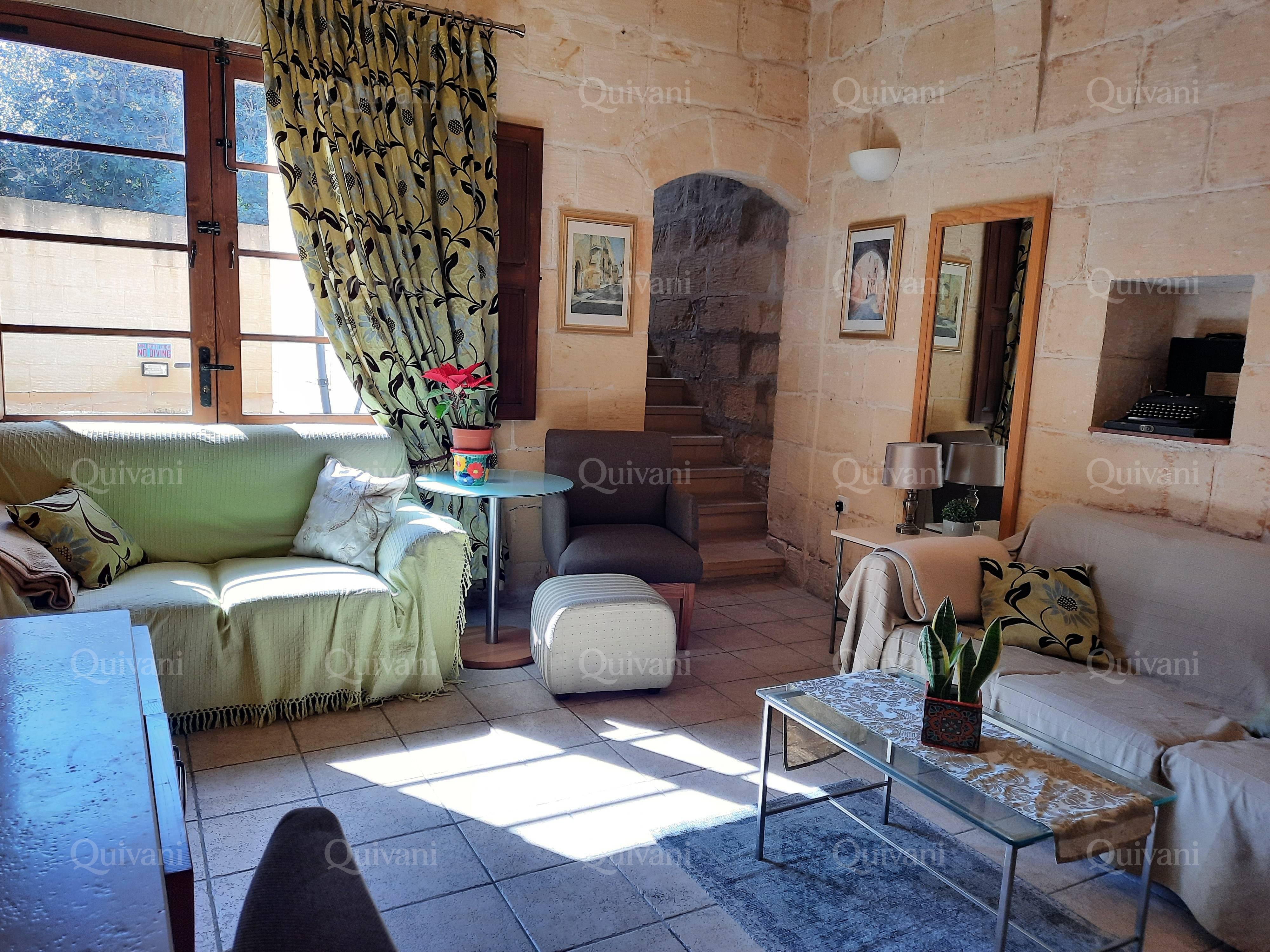 Xaghra, Furnished House of Character