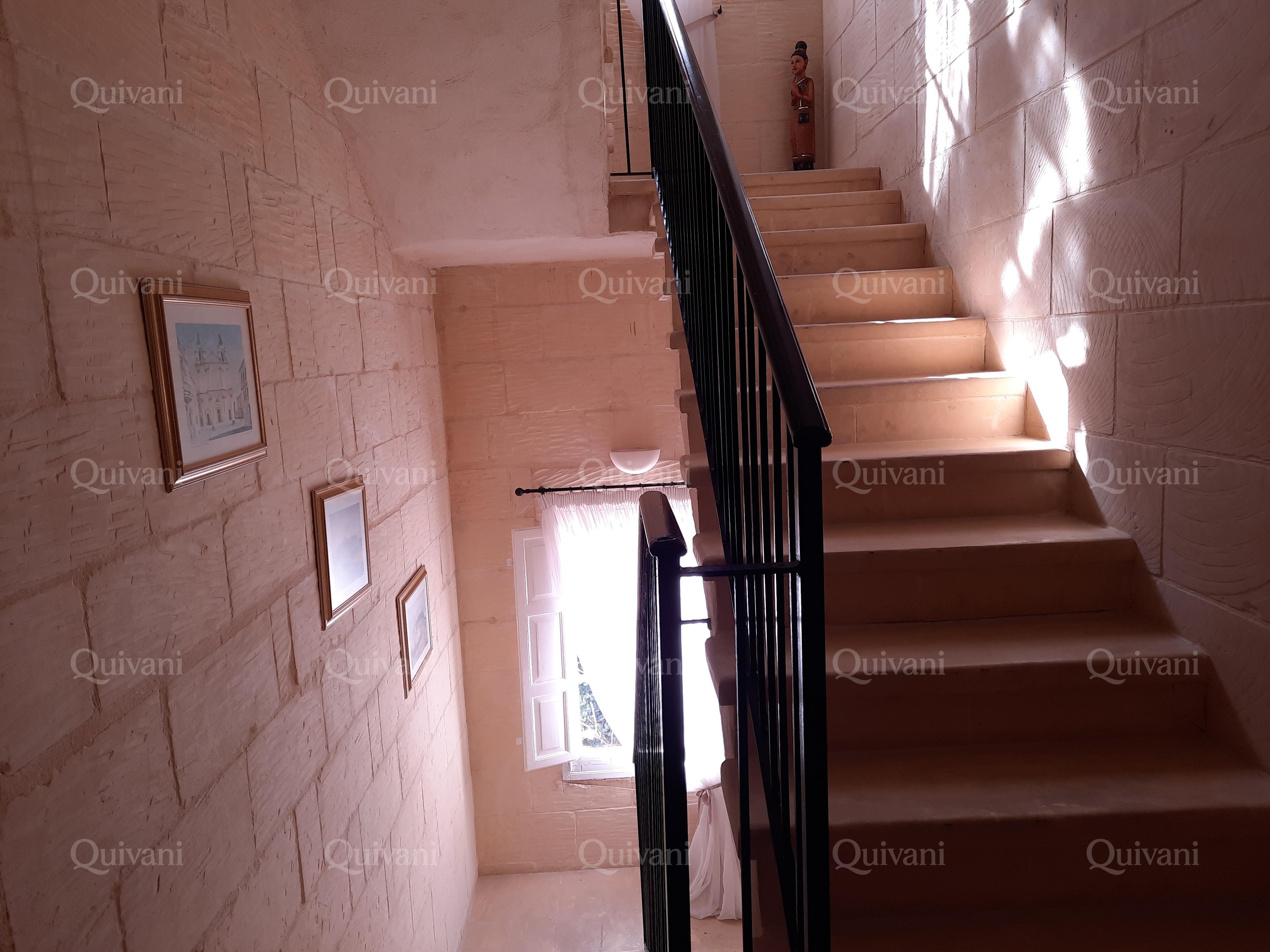 Xaghra, Furnished House of Character