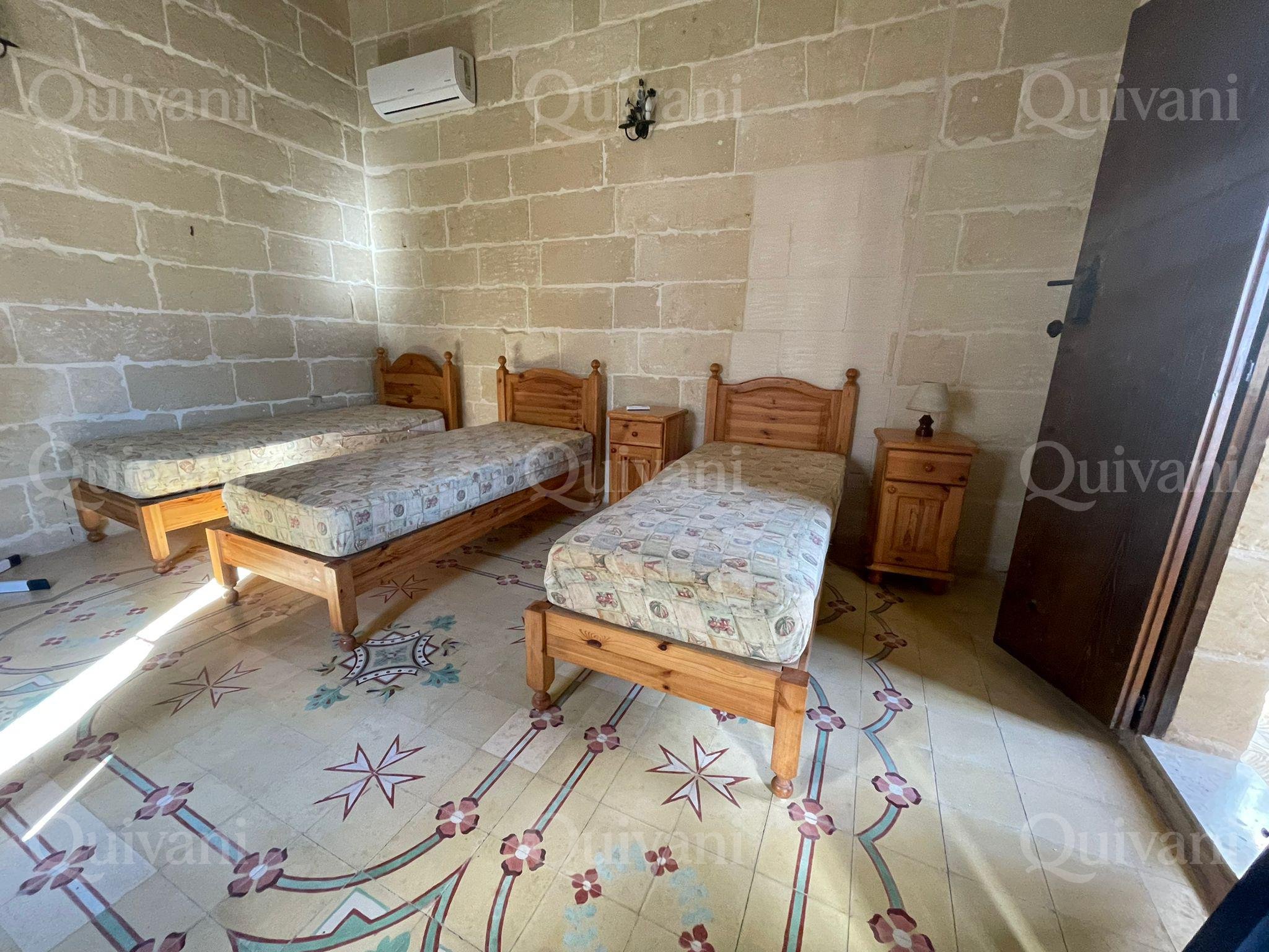 Kercem, Furnished Farmhouse