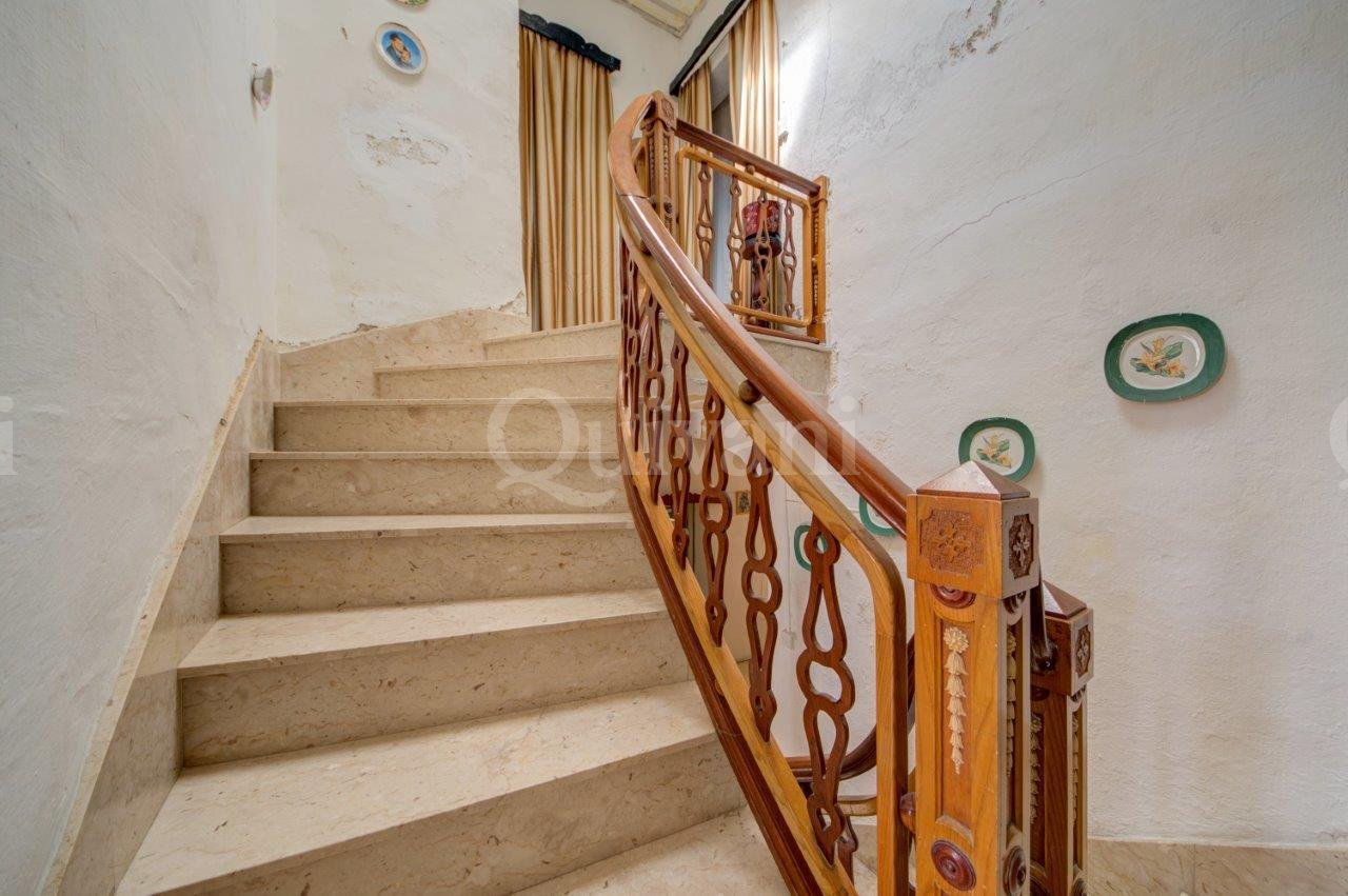 Victoria, Unconverted Town House