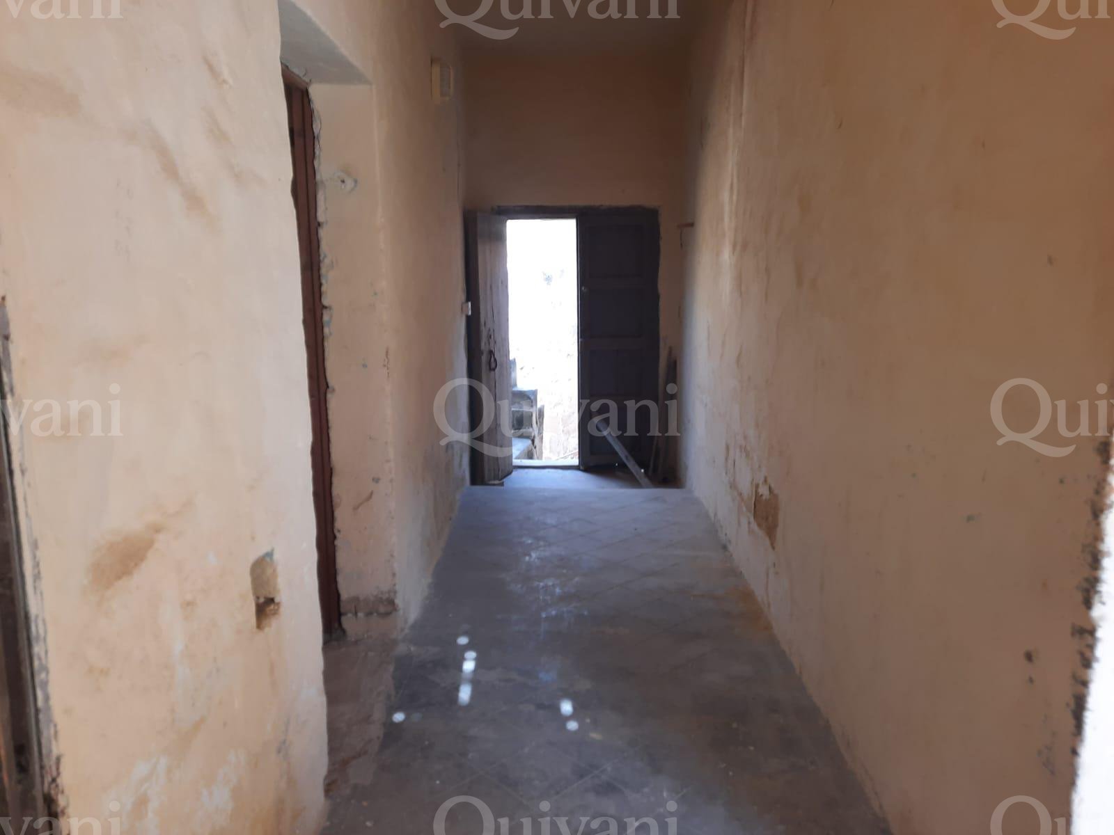 Kercem, Unconverted House of Character