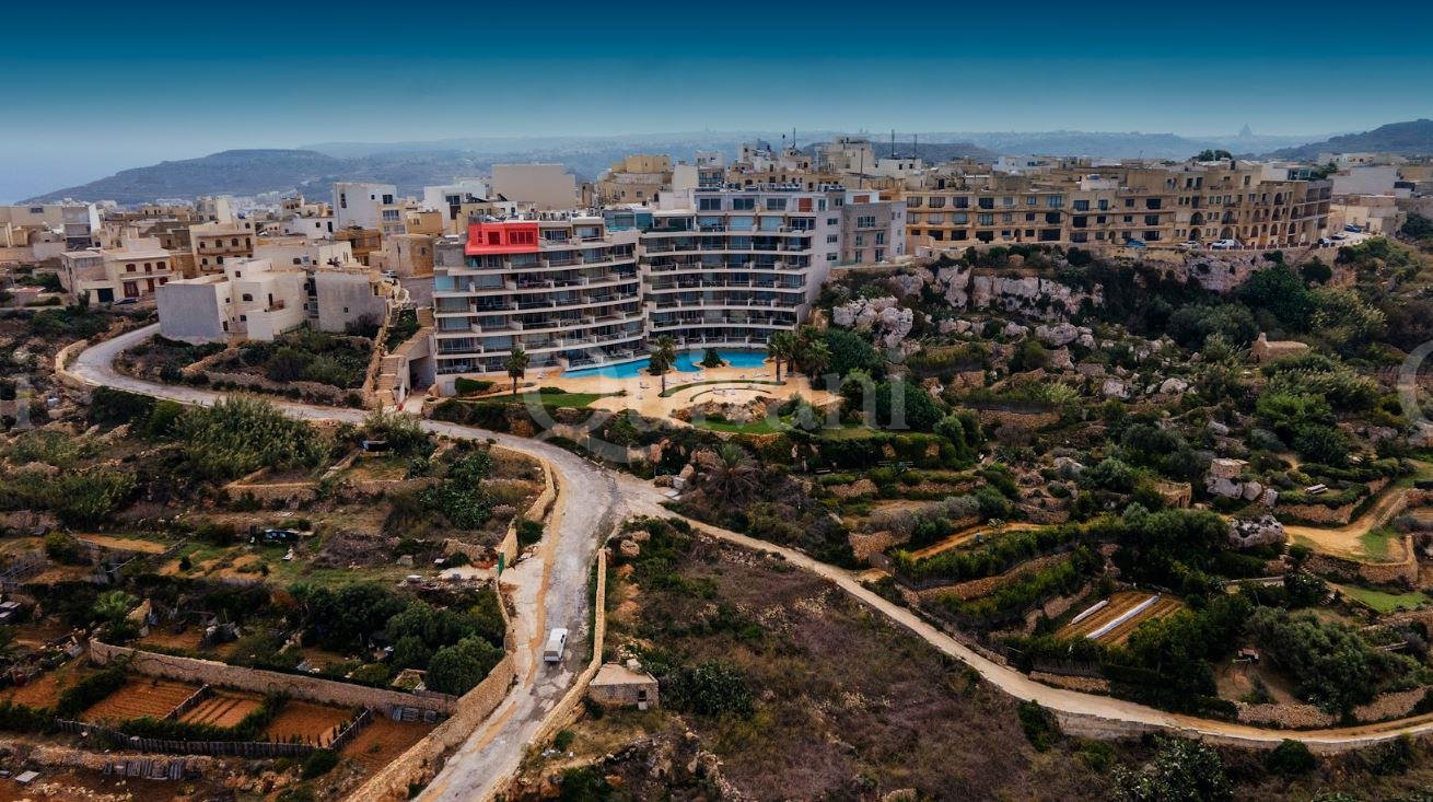 Hal Saghtrija, Shell form Penthouse