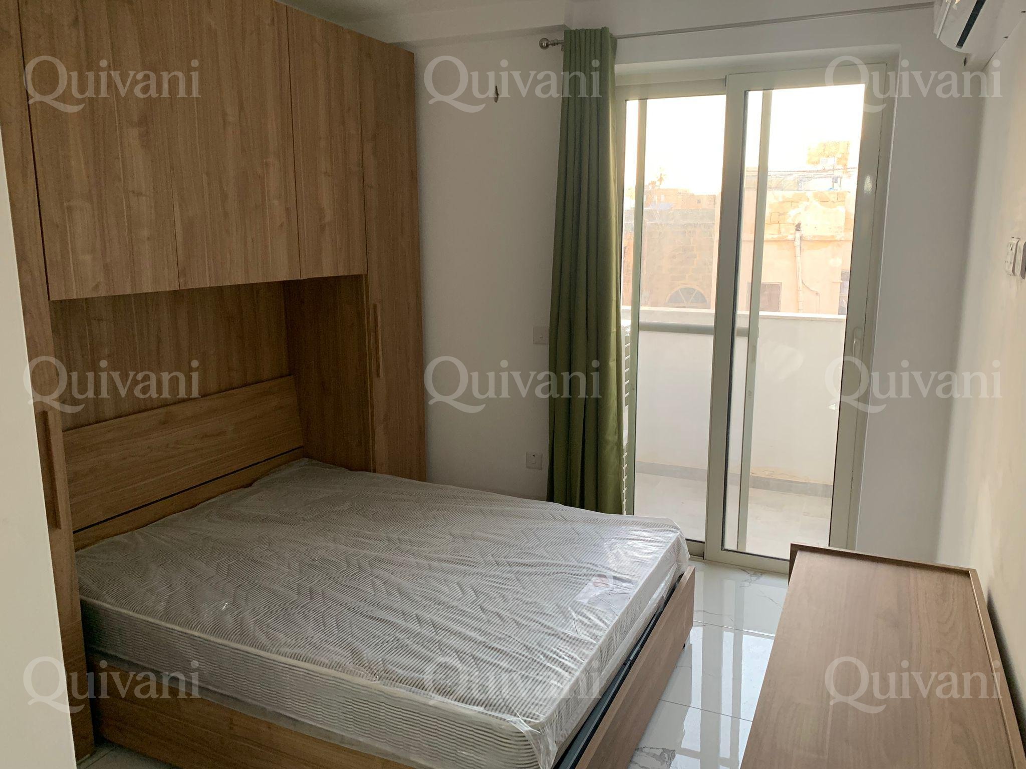 Victoria, Furnished Apartment