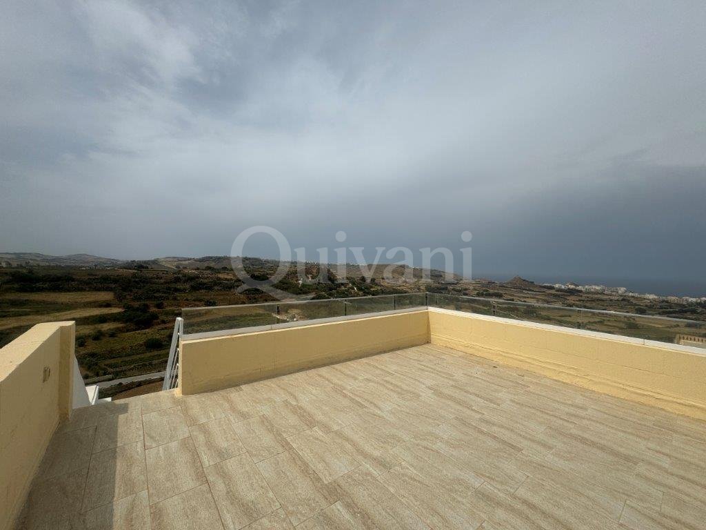 Xaghra, Furnished Penthouse