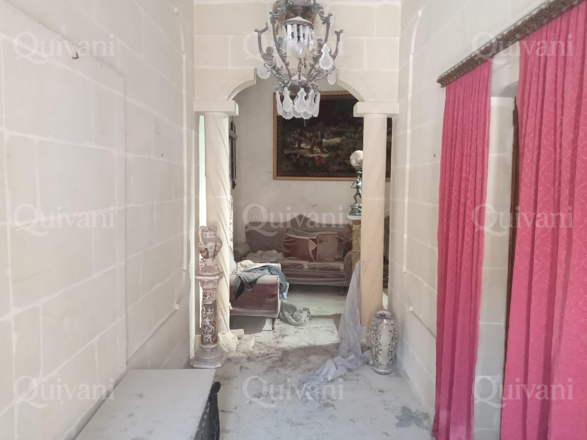 Xewkija, Unconverted House of Character