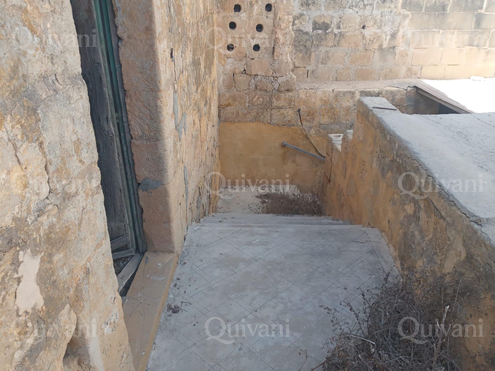 Xewkija, Unconverted House of Character
