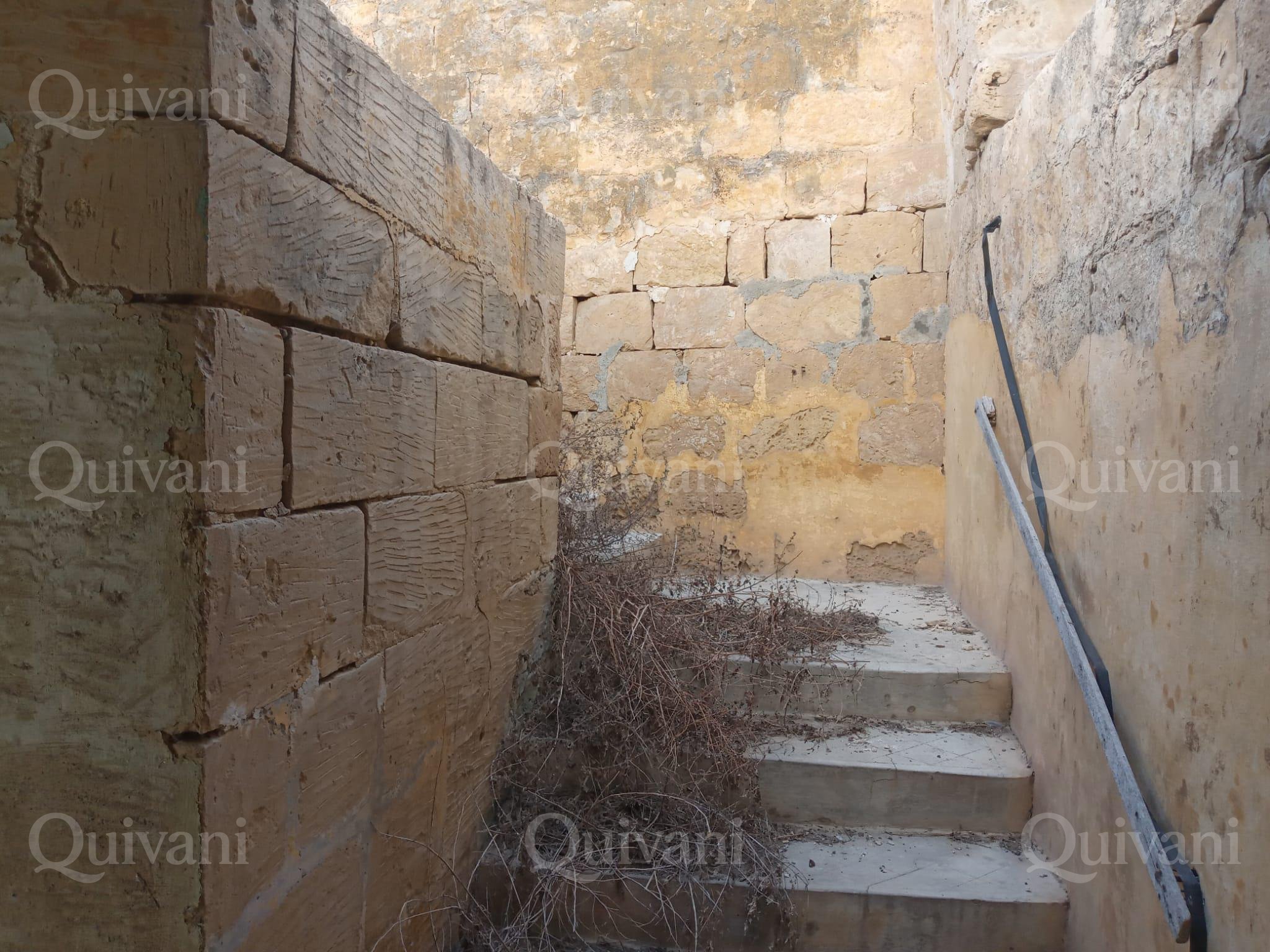 Xewkija, Unconverted House of Character
