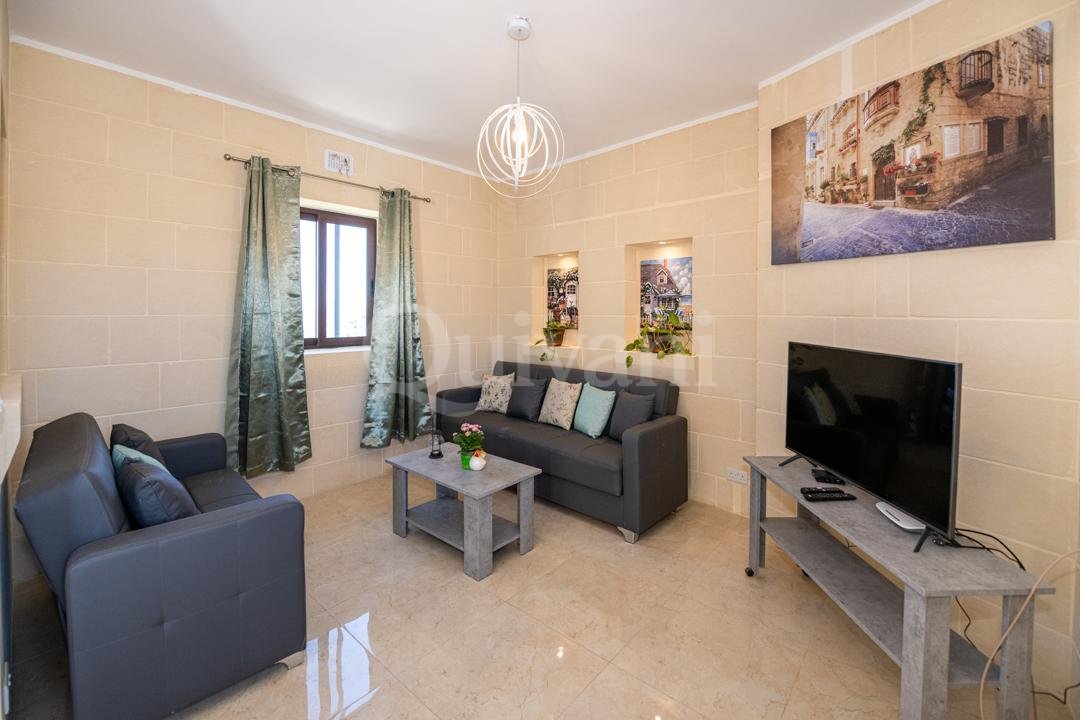 Kercem, Furnished Terraced House
