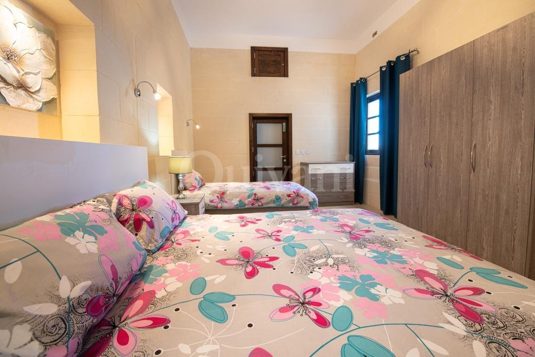 Kercem, Furnished Terraced House