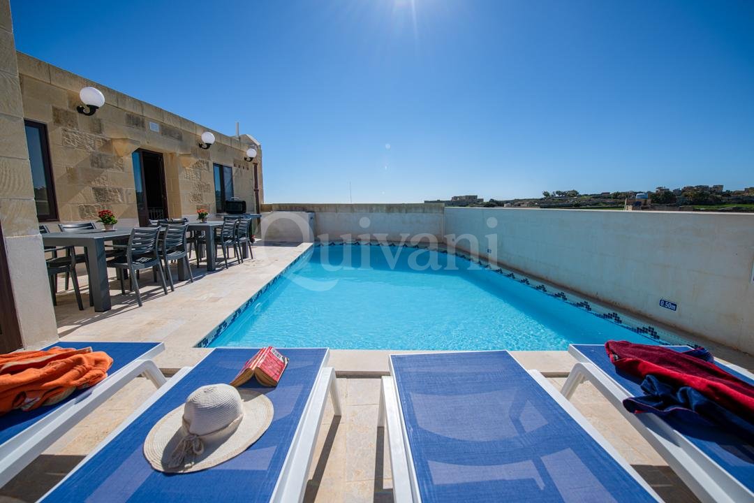 Kercem, Furnished Terraced House