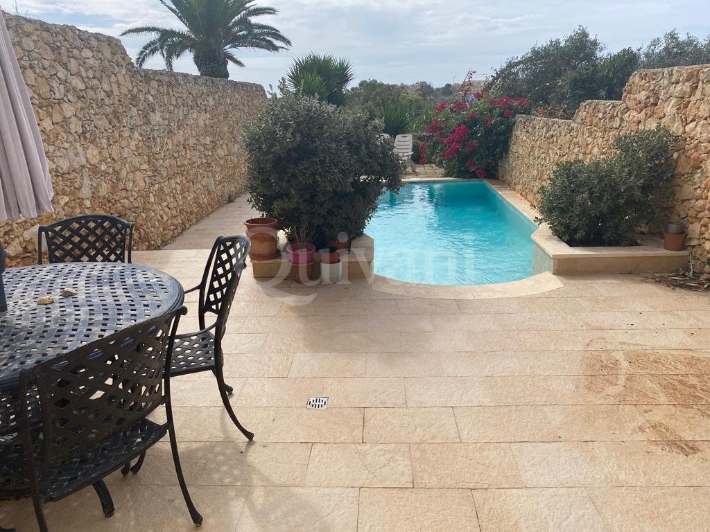 Gharb, Furnished House of Character