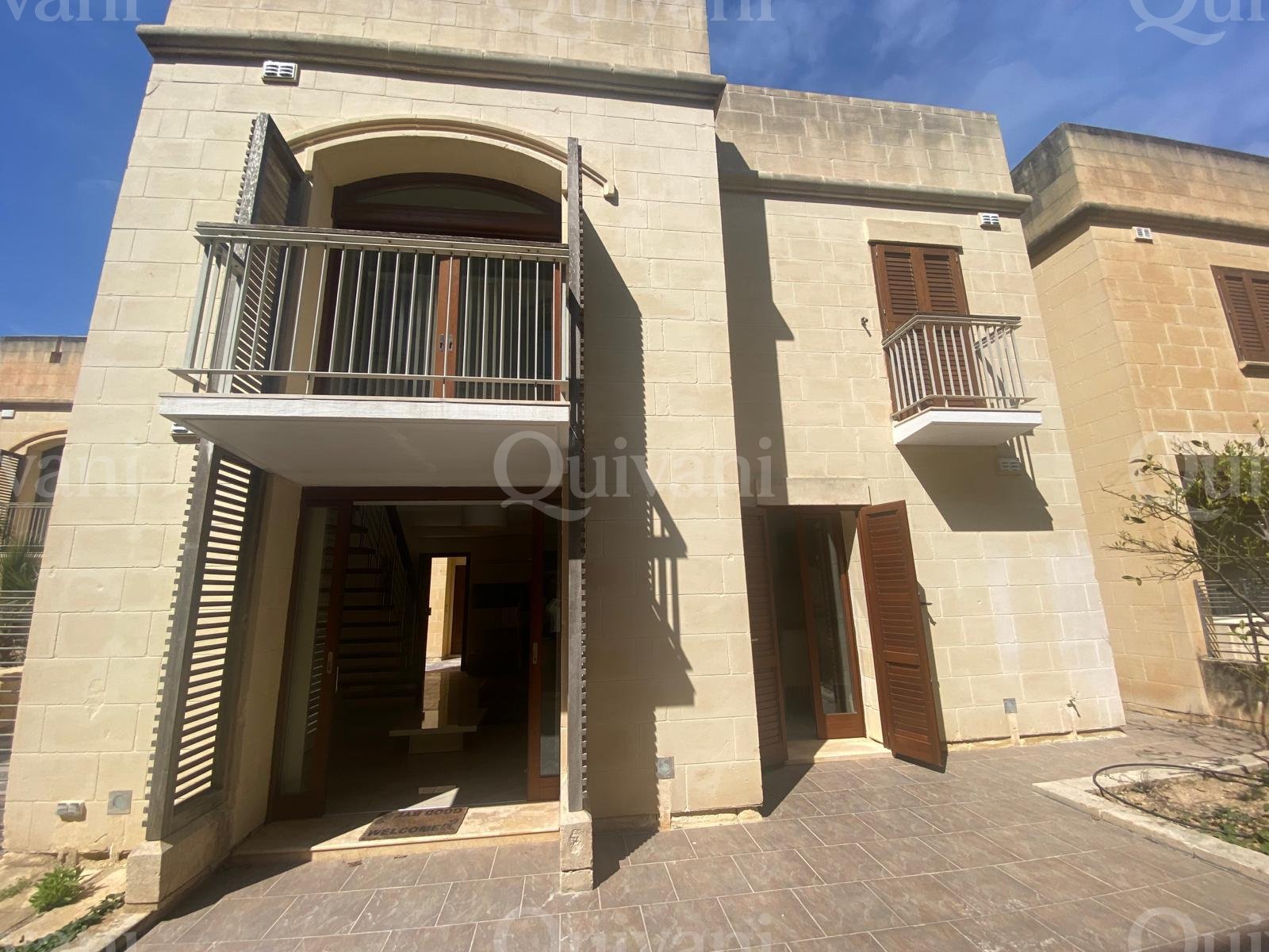 Fort Chambray, Furnished Semi-detached Villa