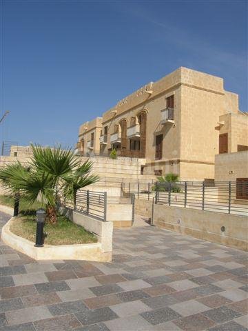 Fort Chambray, Finished Semi-detached Villa