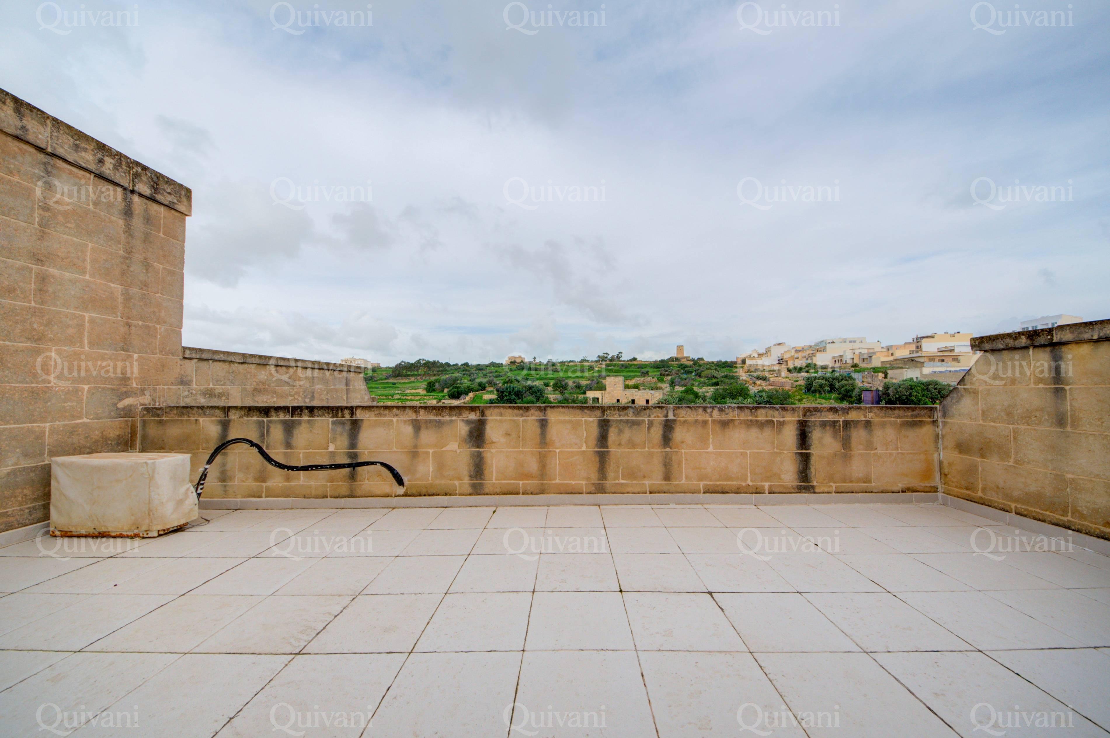 Qala, Furnished House of Character