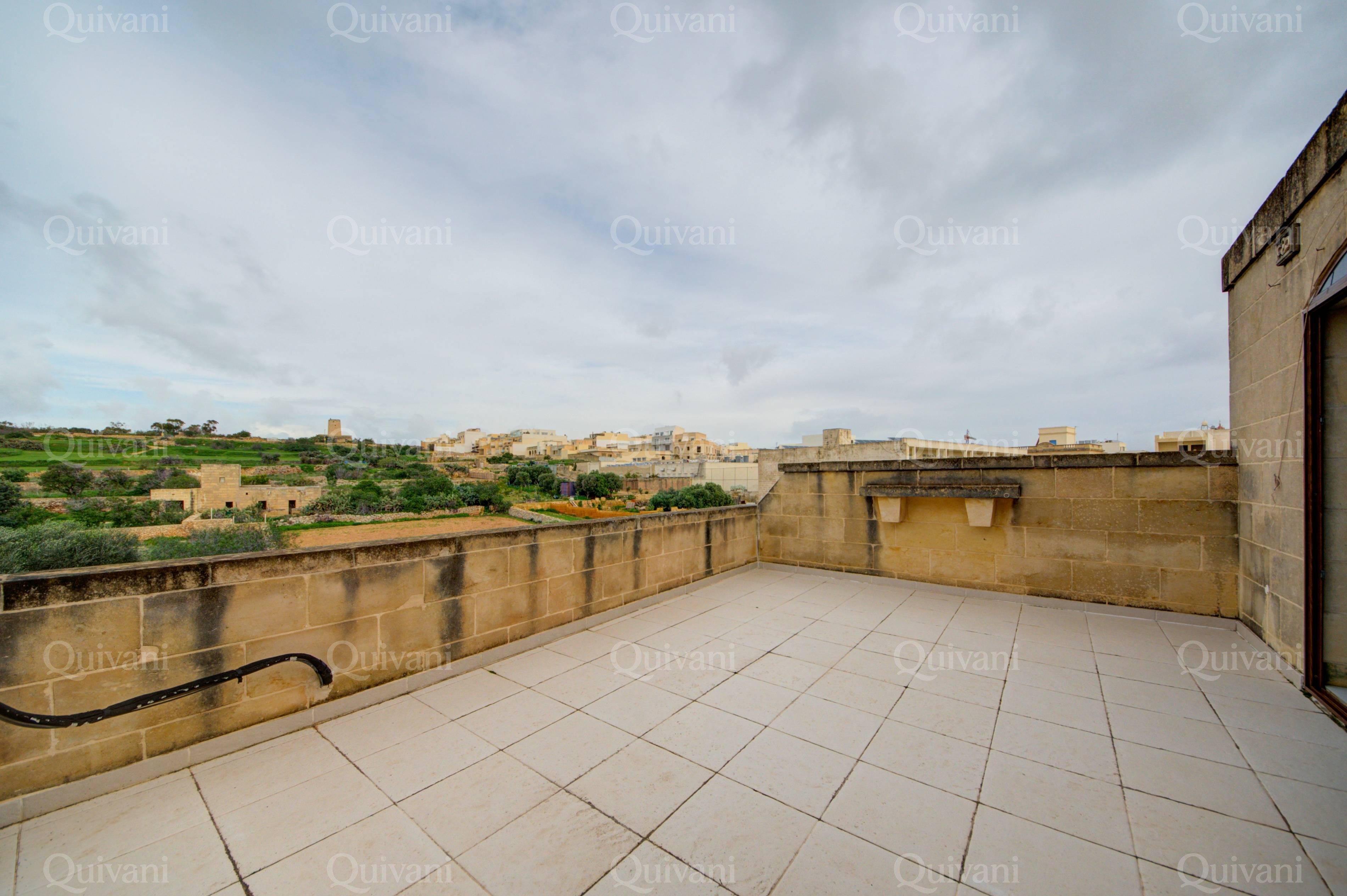 Qala, Furnished House of Character