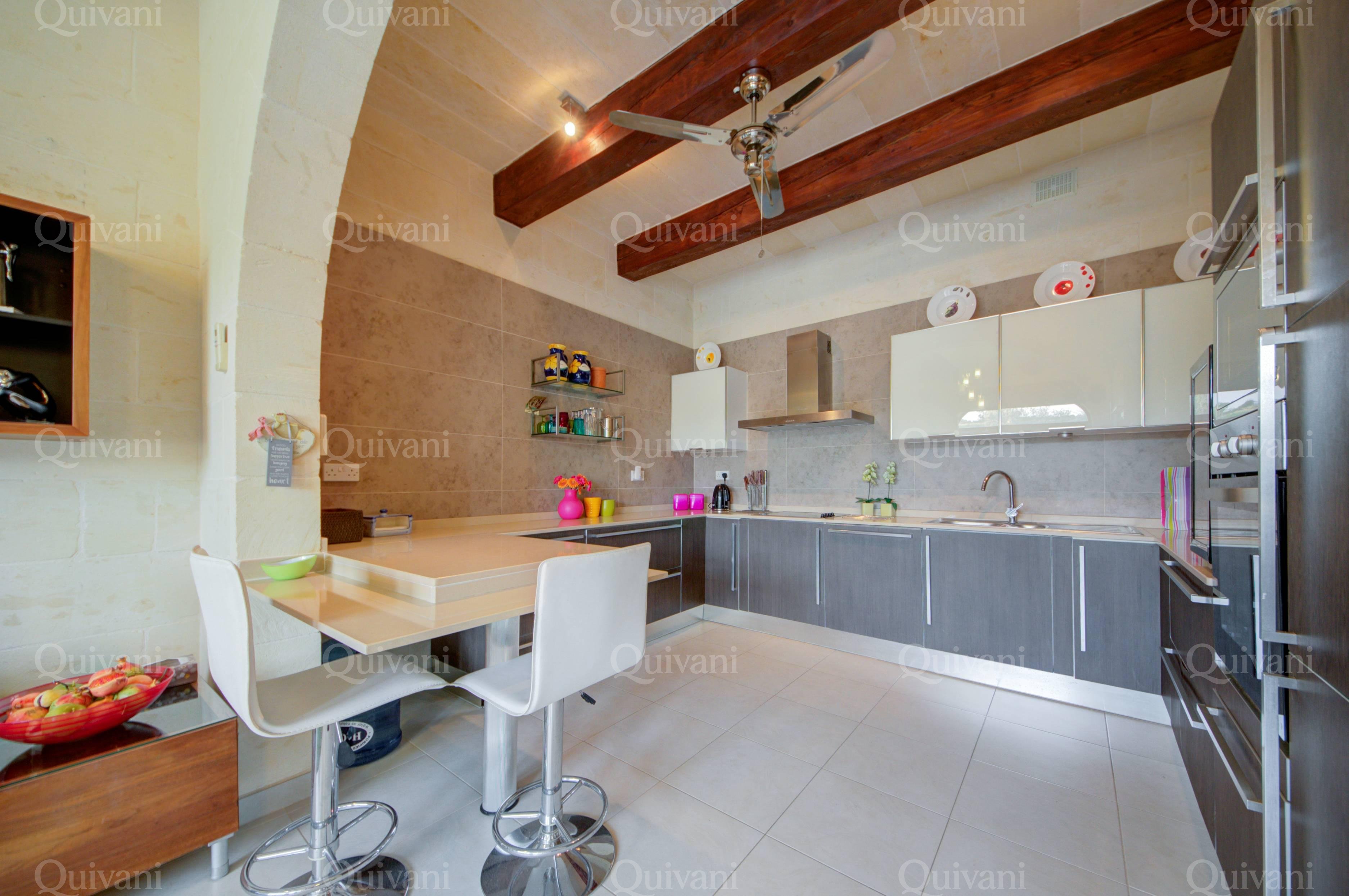 Qala, Furnished House of Character