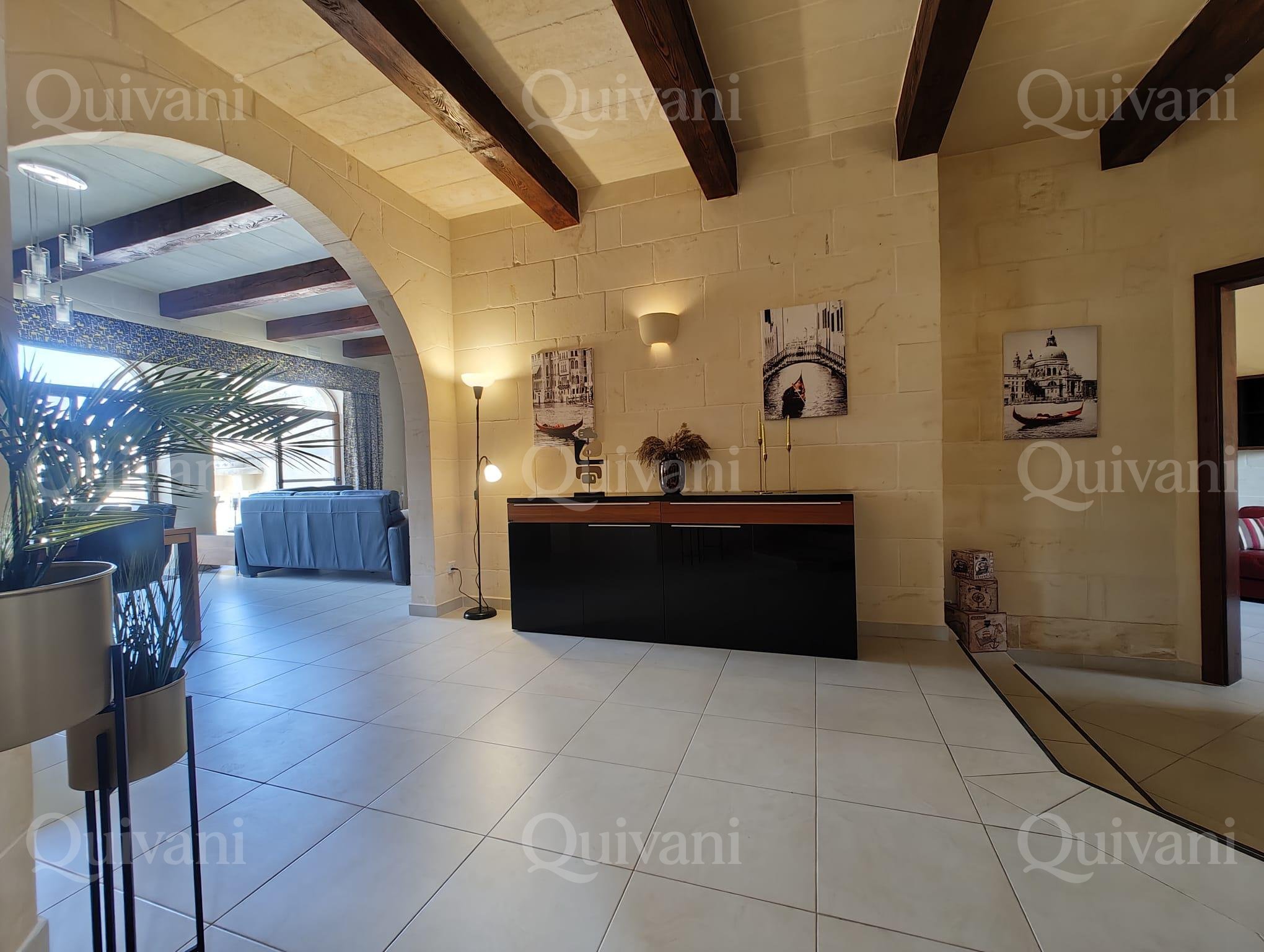 Qala, Furnished House of Character